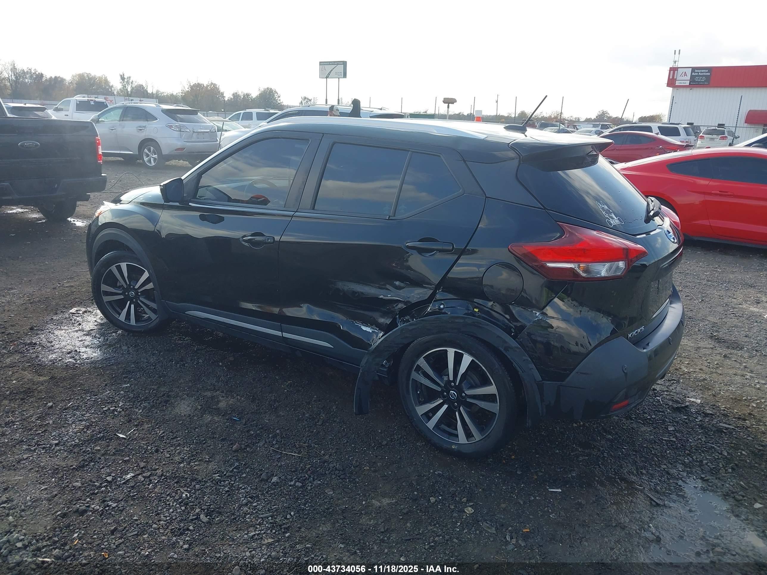 NISSAN KICKS image 3