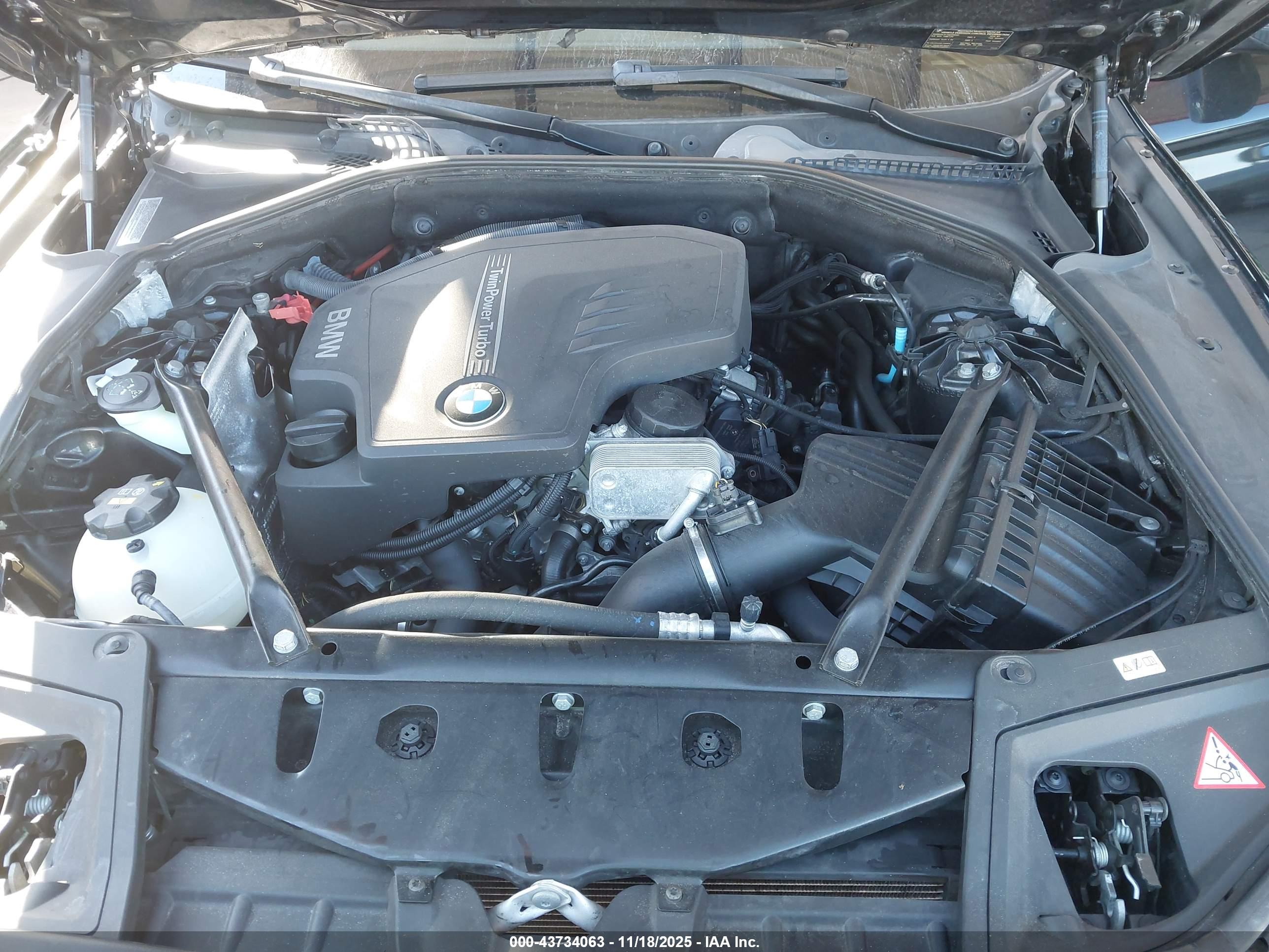 BMW 528I image 10
