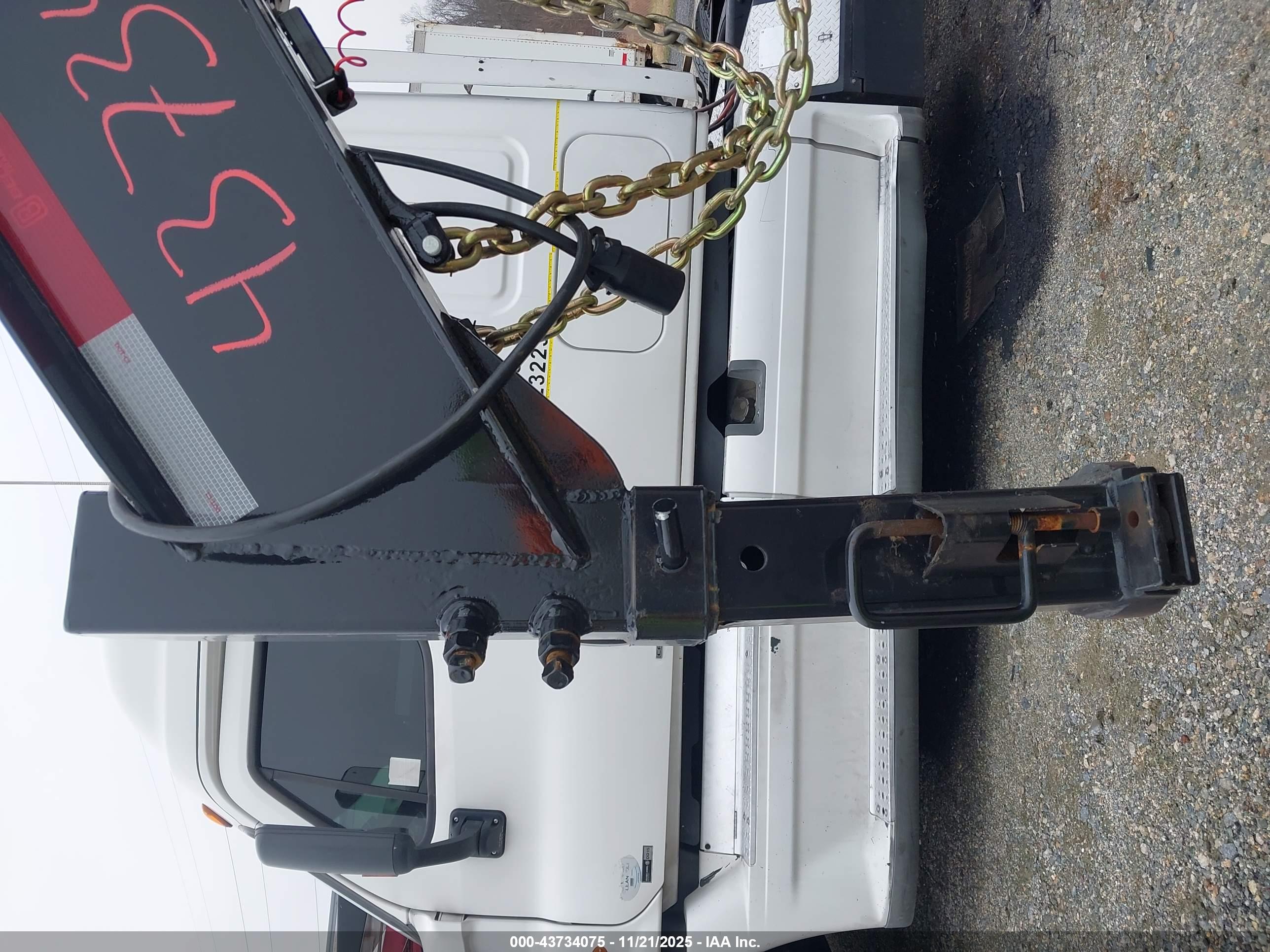 BELMONT 32' image 10