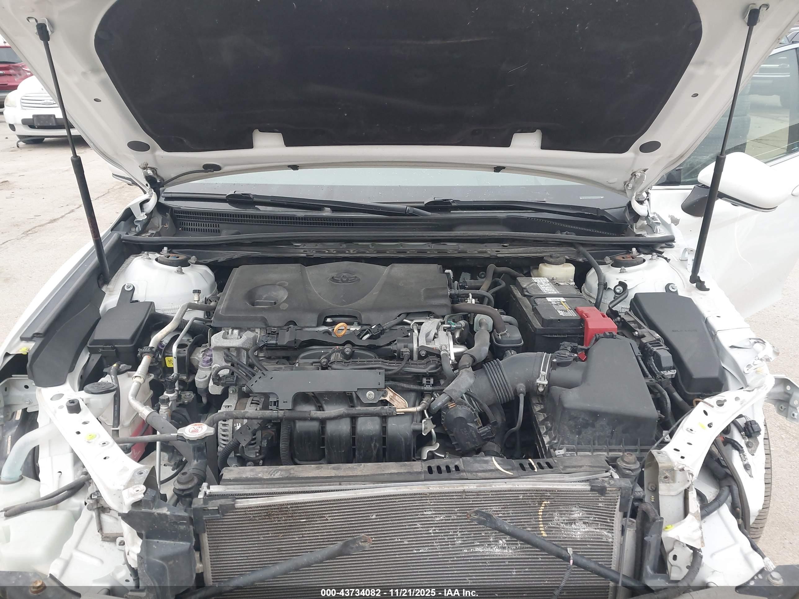TOYOTA CAMRY image 10