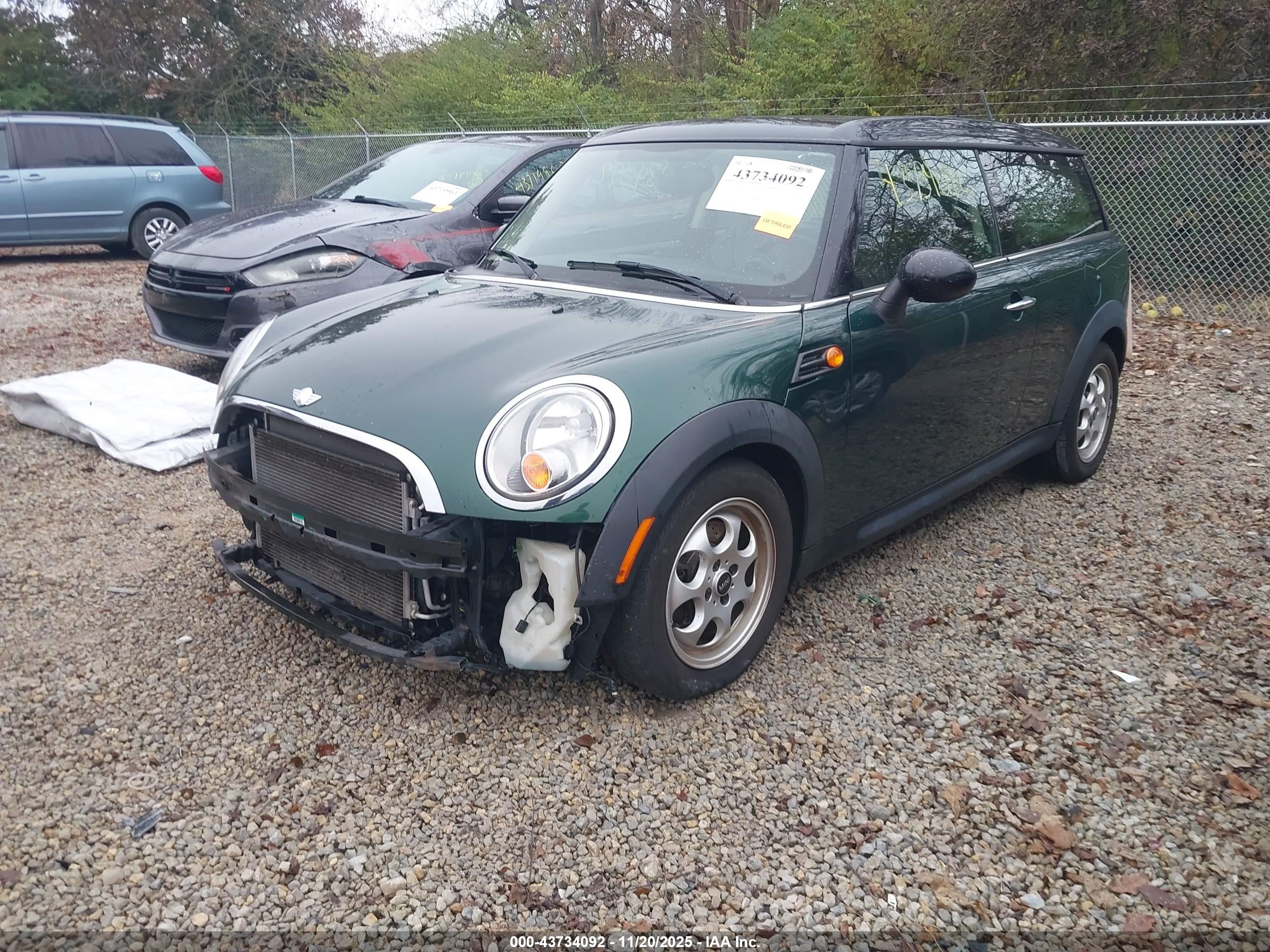 MINI CLUBMAN image 2