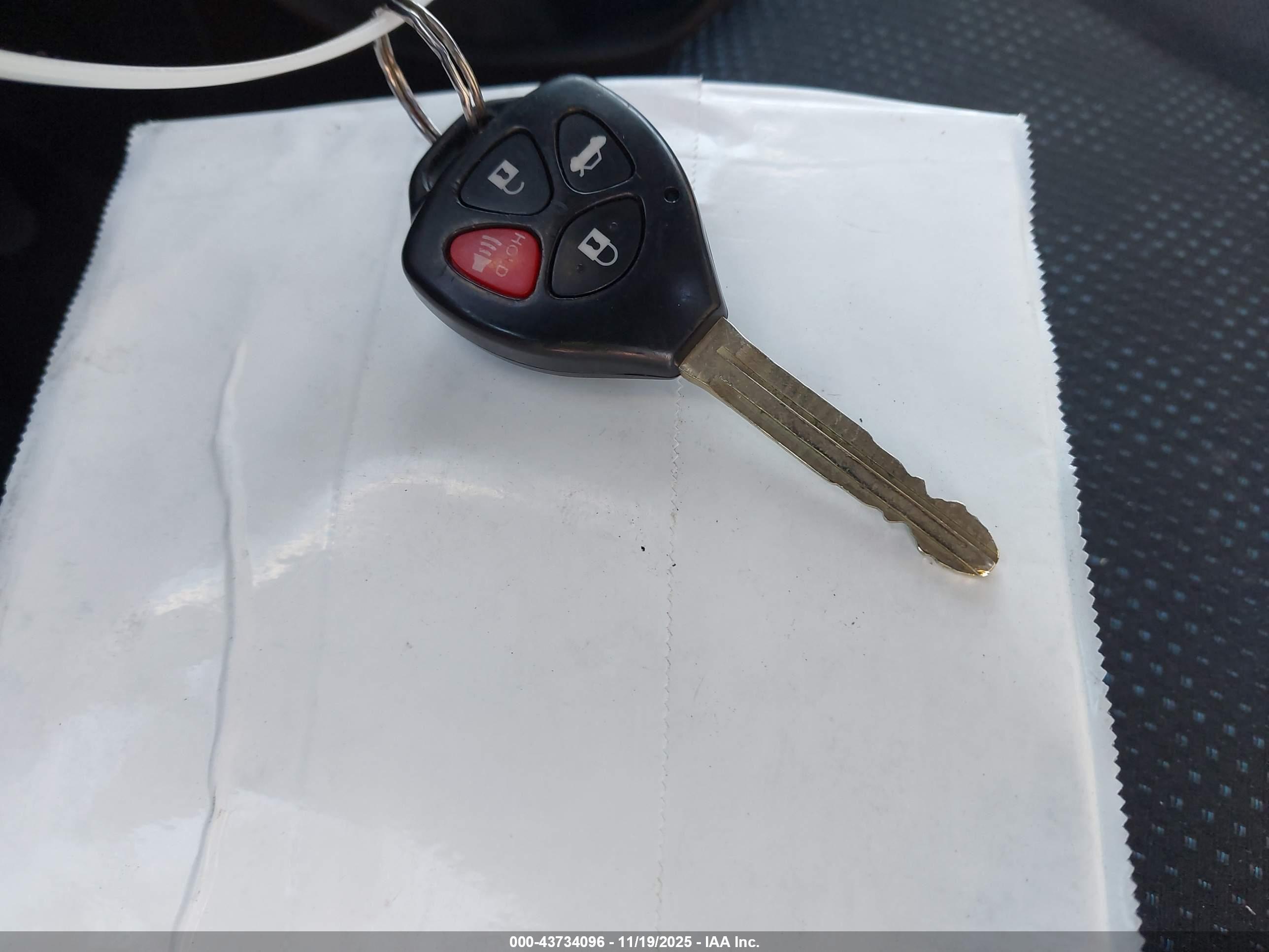 TOYOTA COROLLA image 11