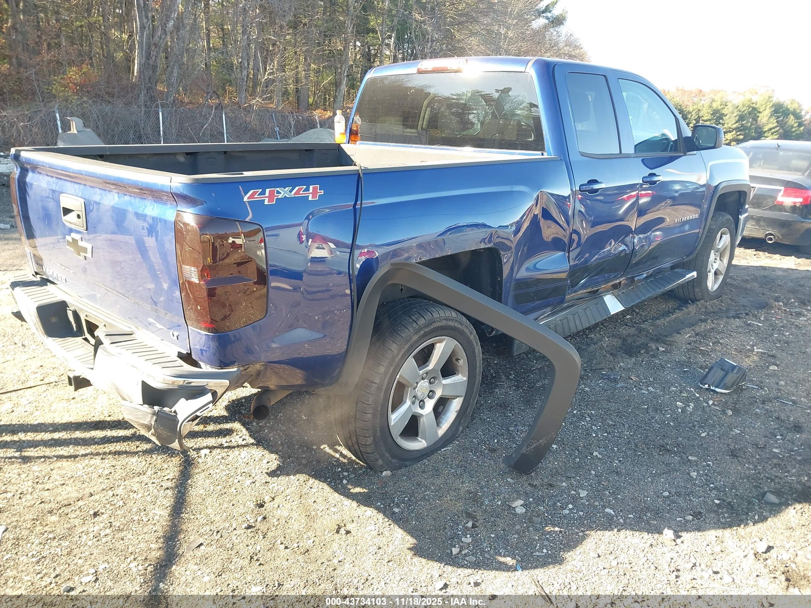 CHEVROLET SILVERADO image 4