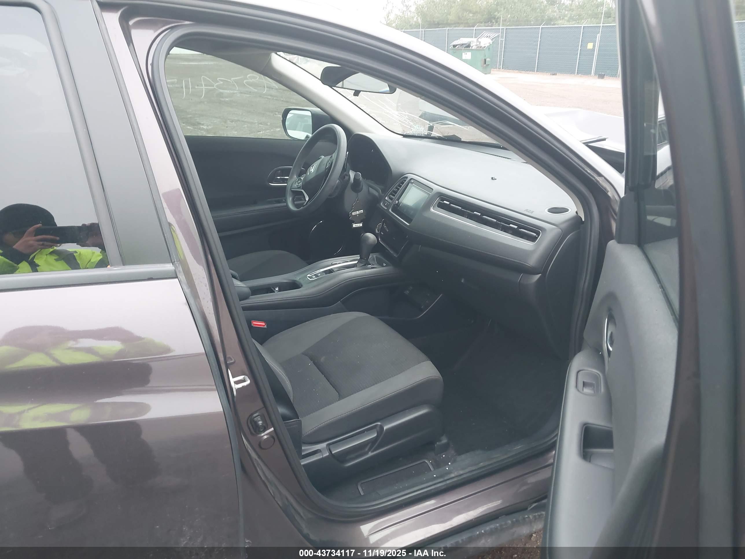 HONDA HR-V image 5