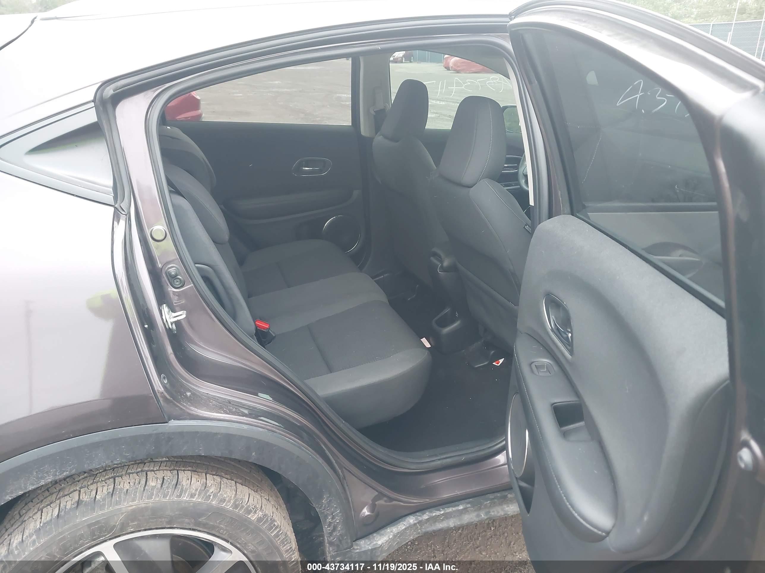 HONDA HR-V image 8