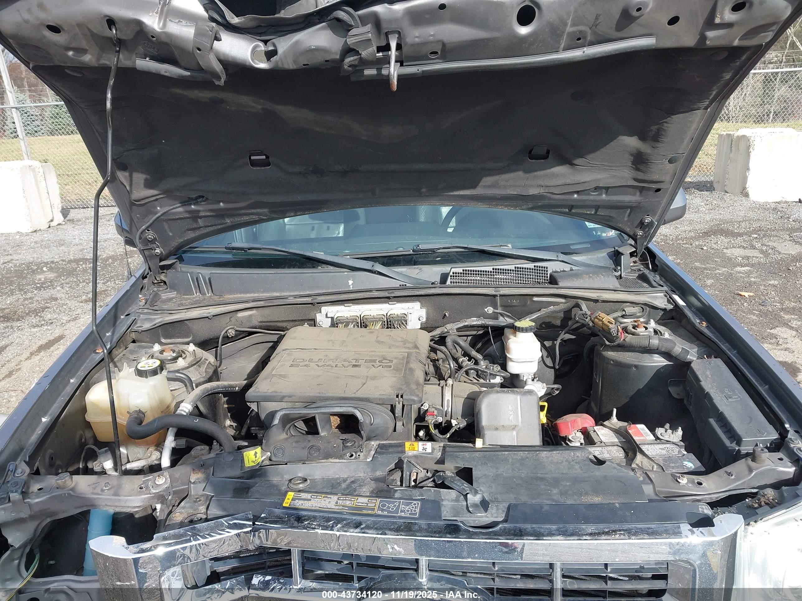 FORD ESCAPE image 10
