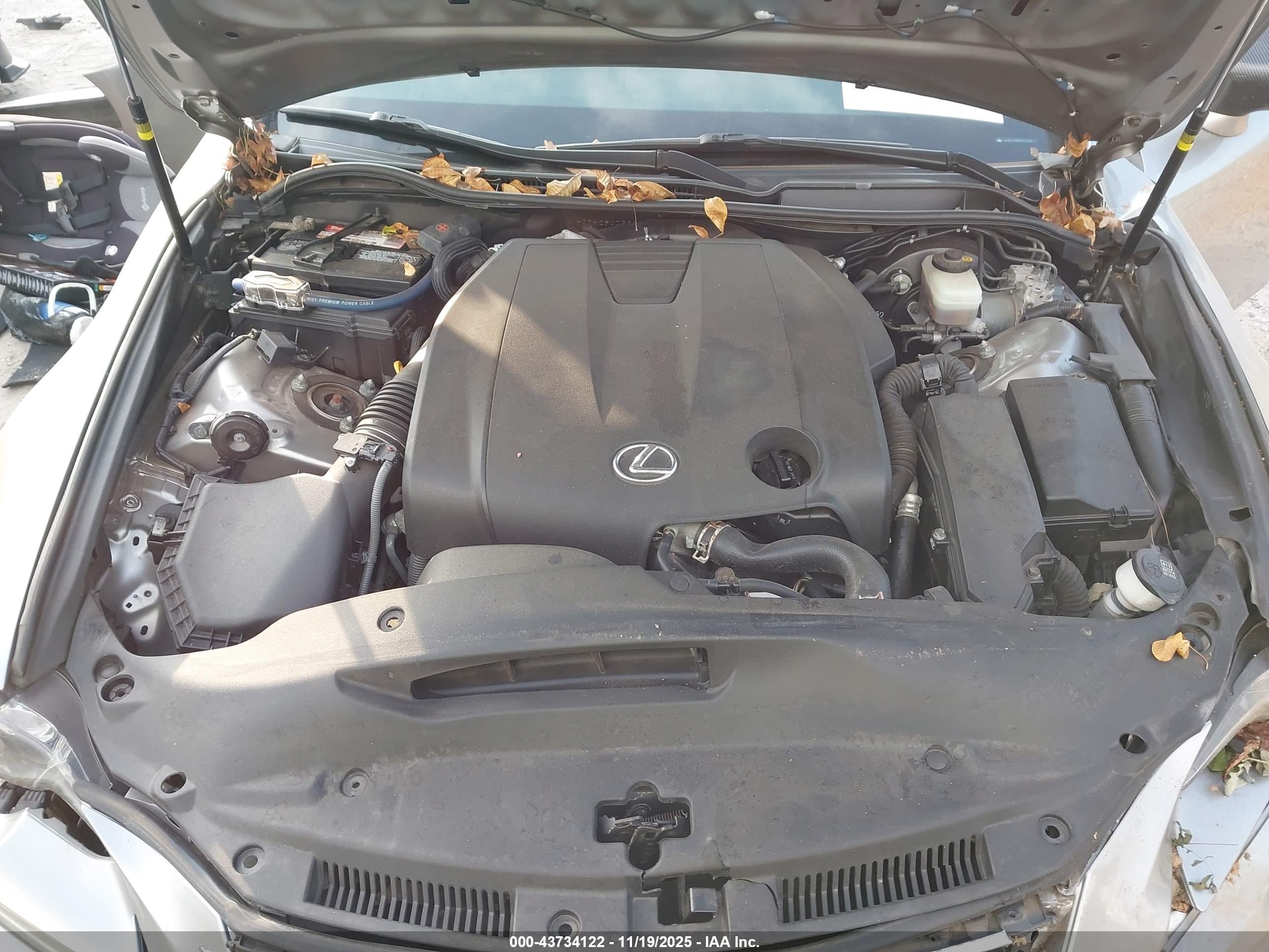 LEXUS IS image 10