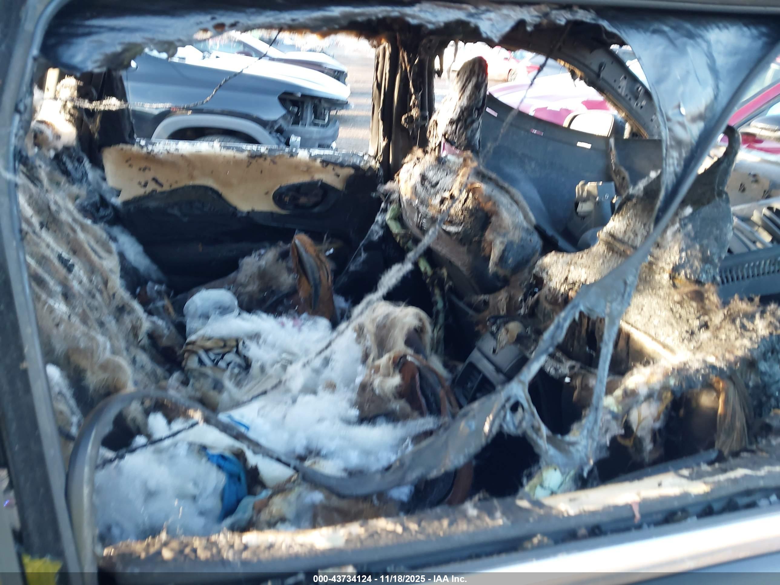 JEEP CHEROKEE image 8