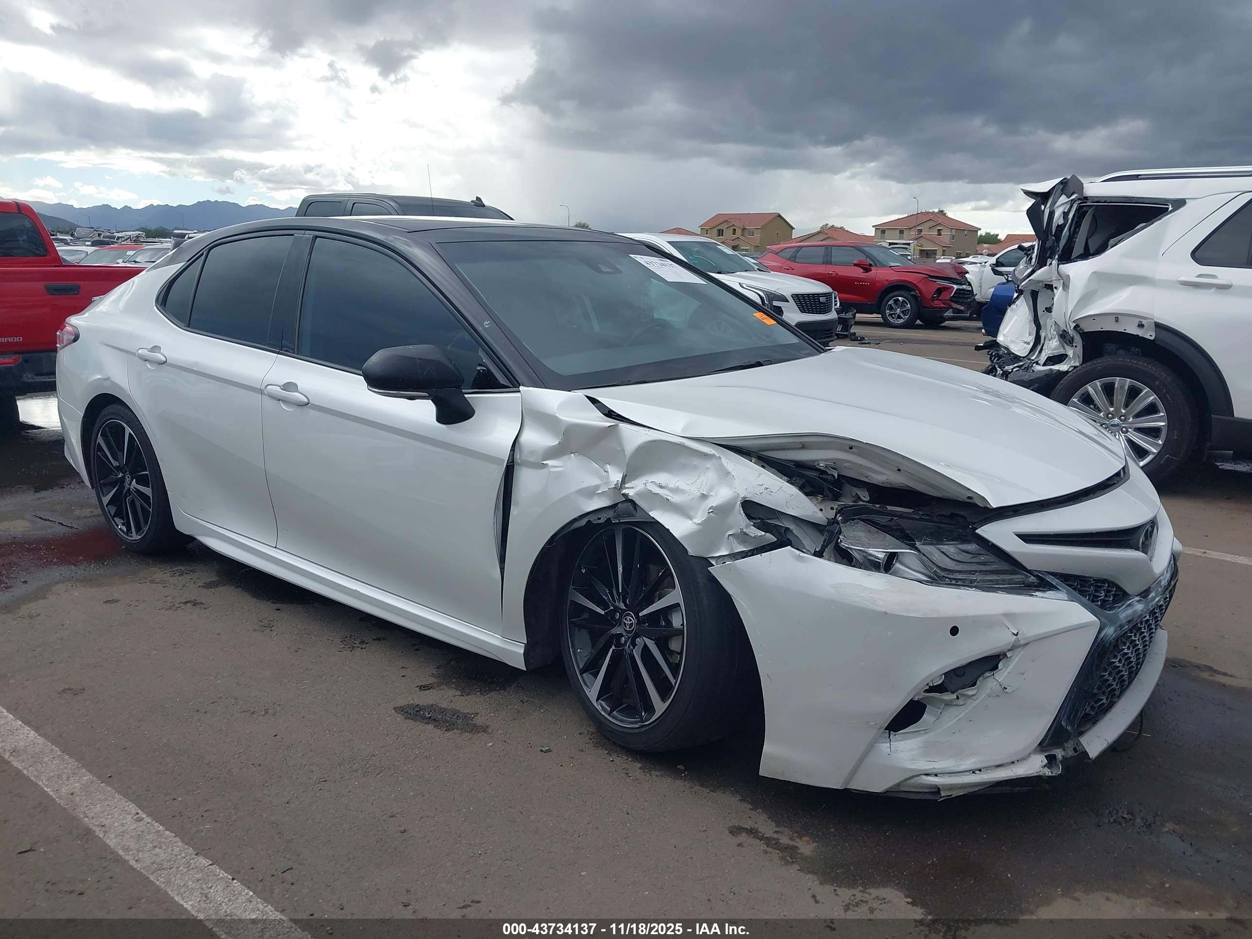 TOYOTA CAMRY image 6