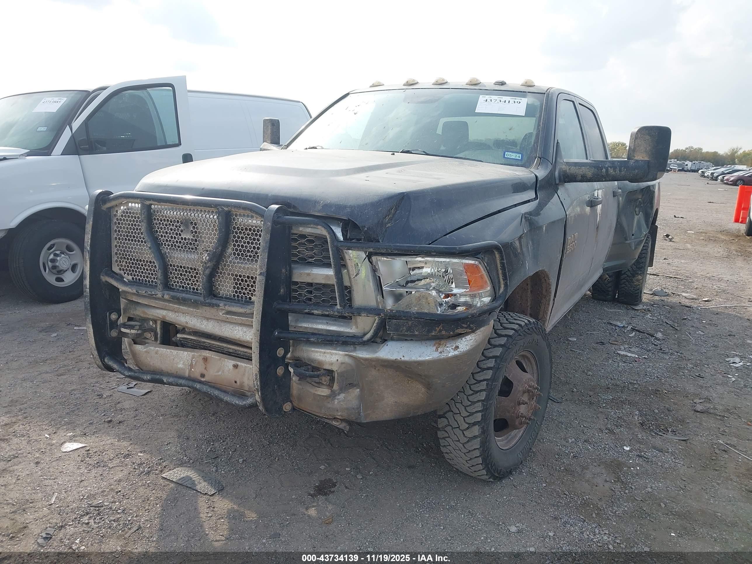 RAM 3500 image 2