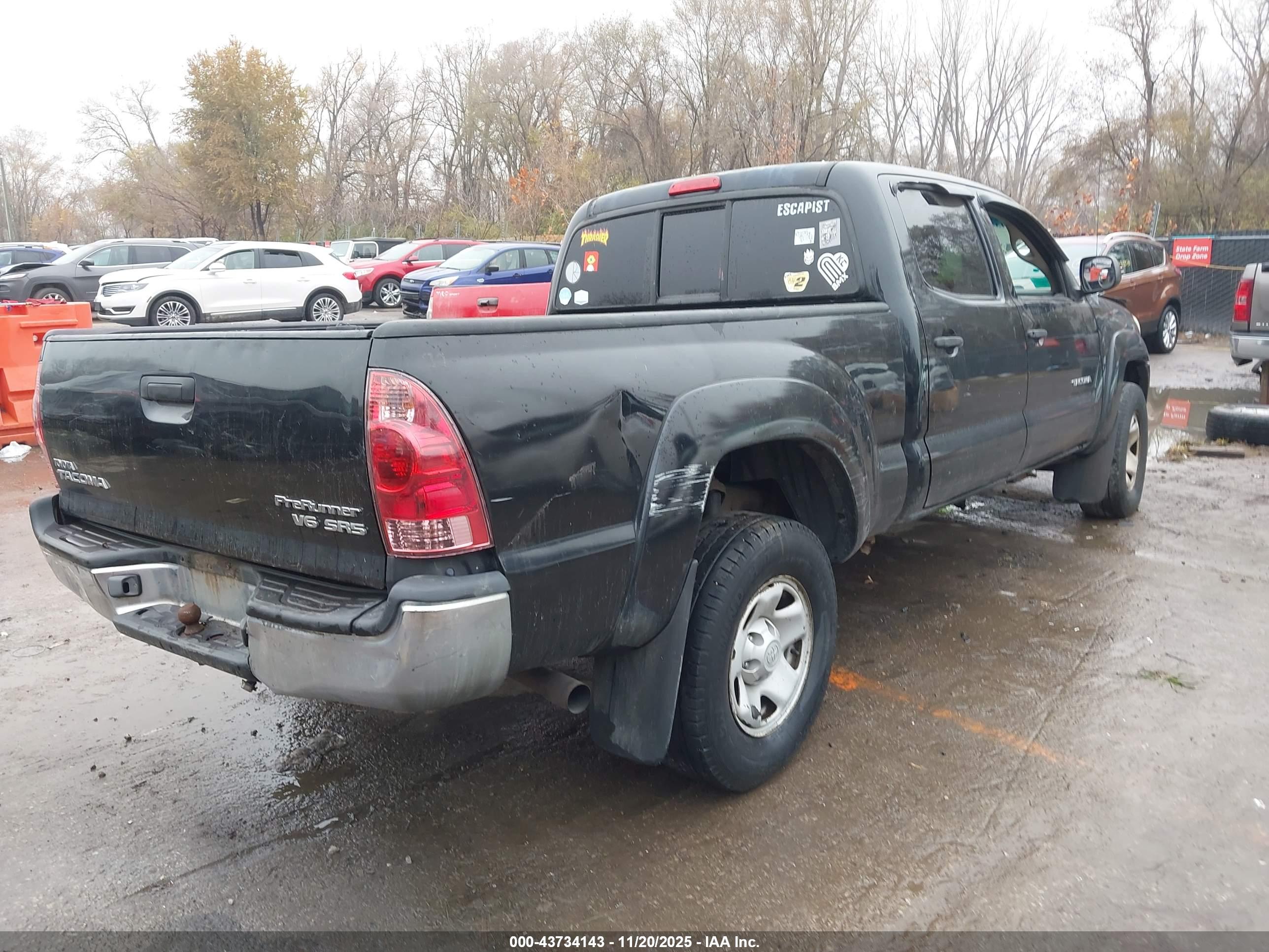 TOYOTA TACOMA image 4