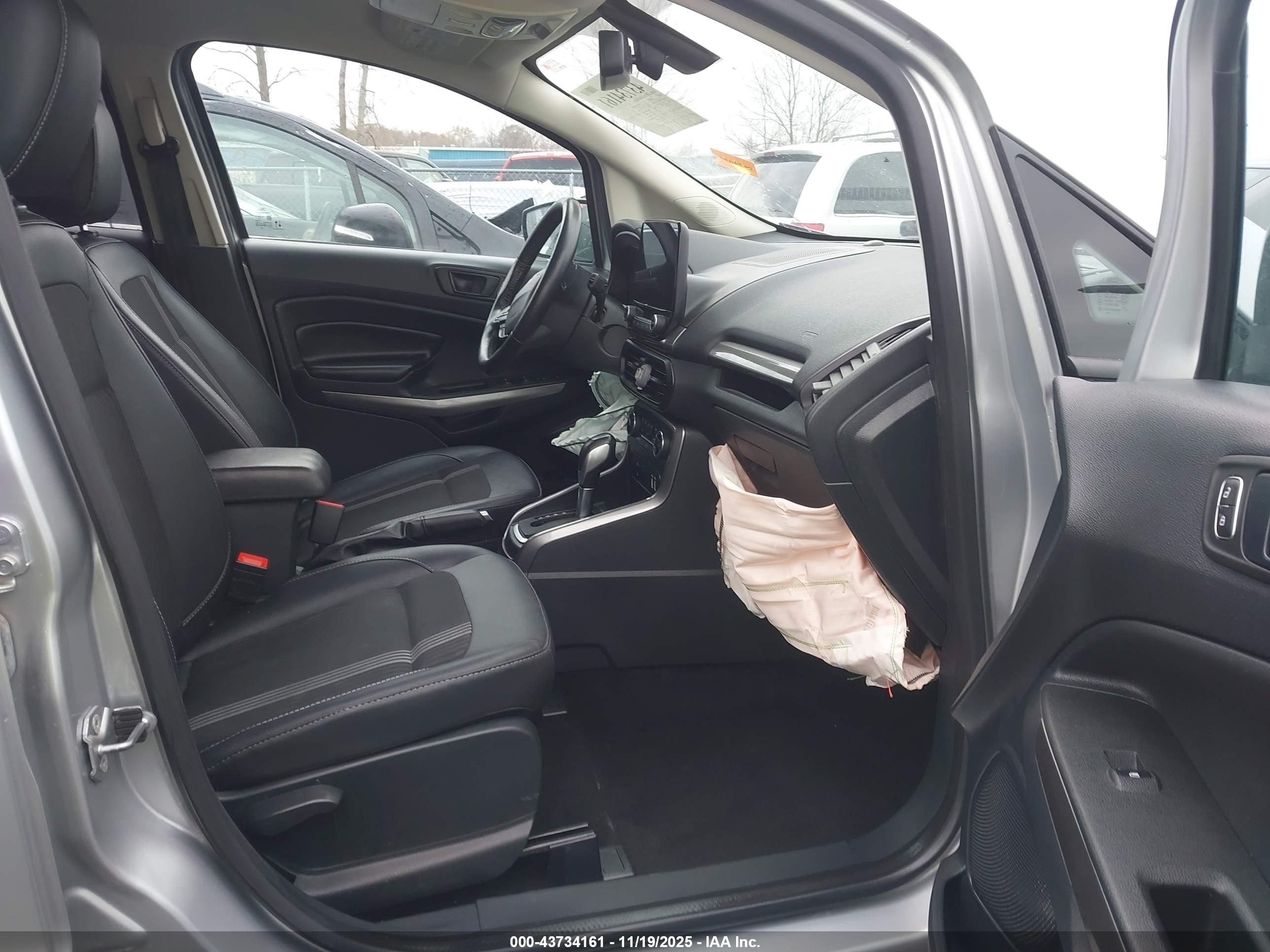 FORD ECOSPORT image 5