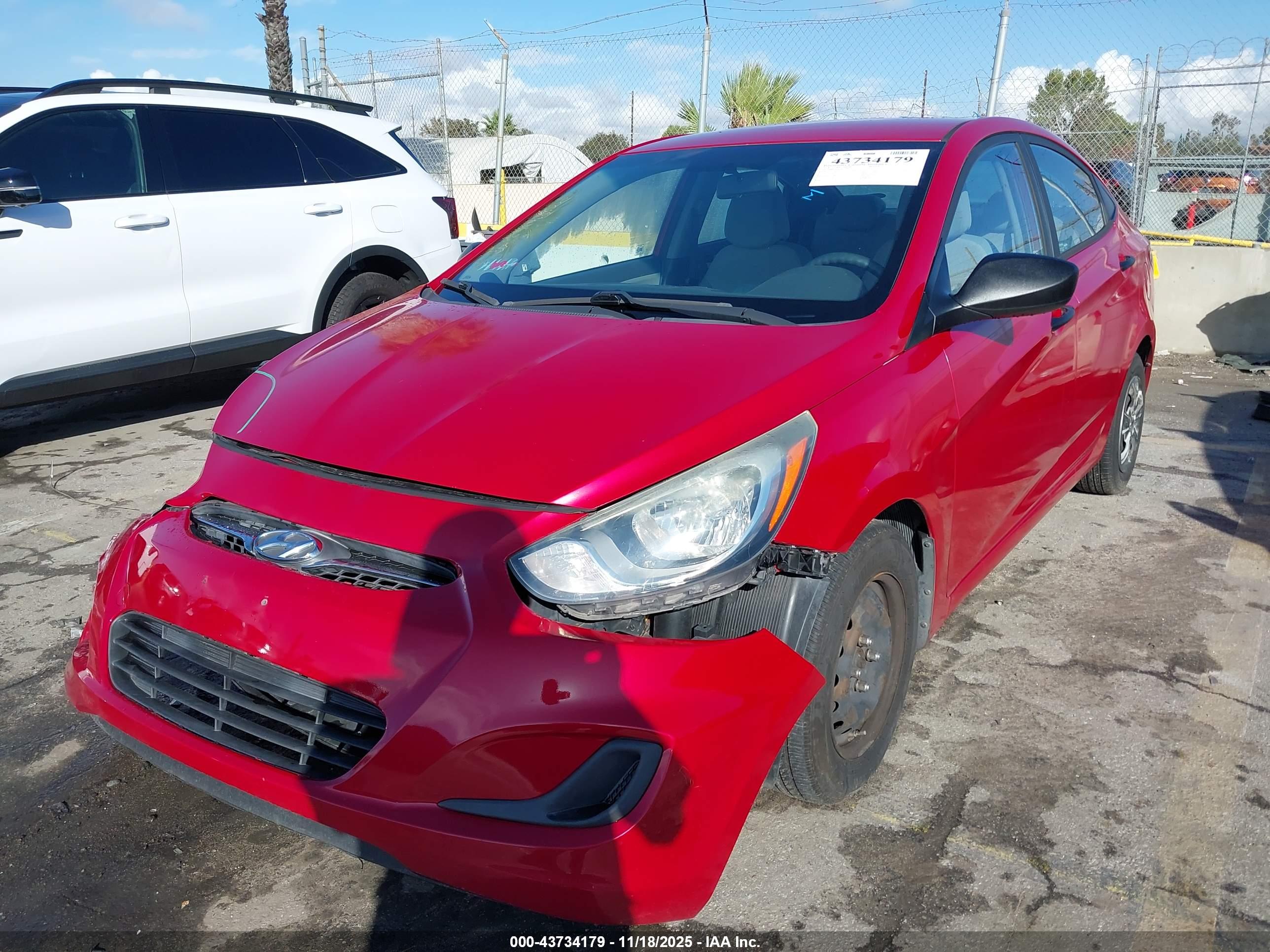 HYUNDAI ACCENT image 2