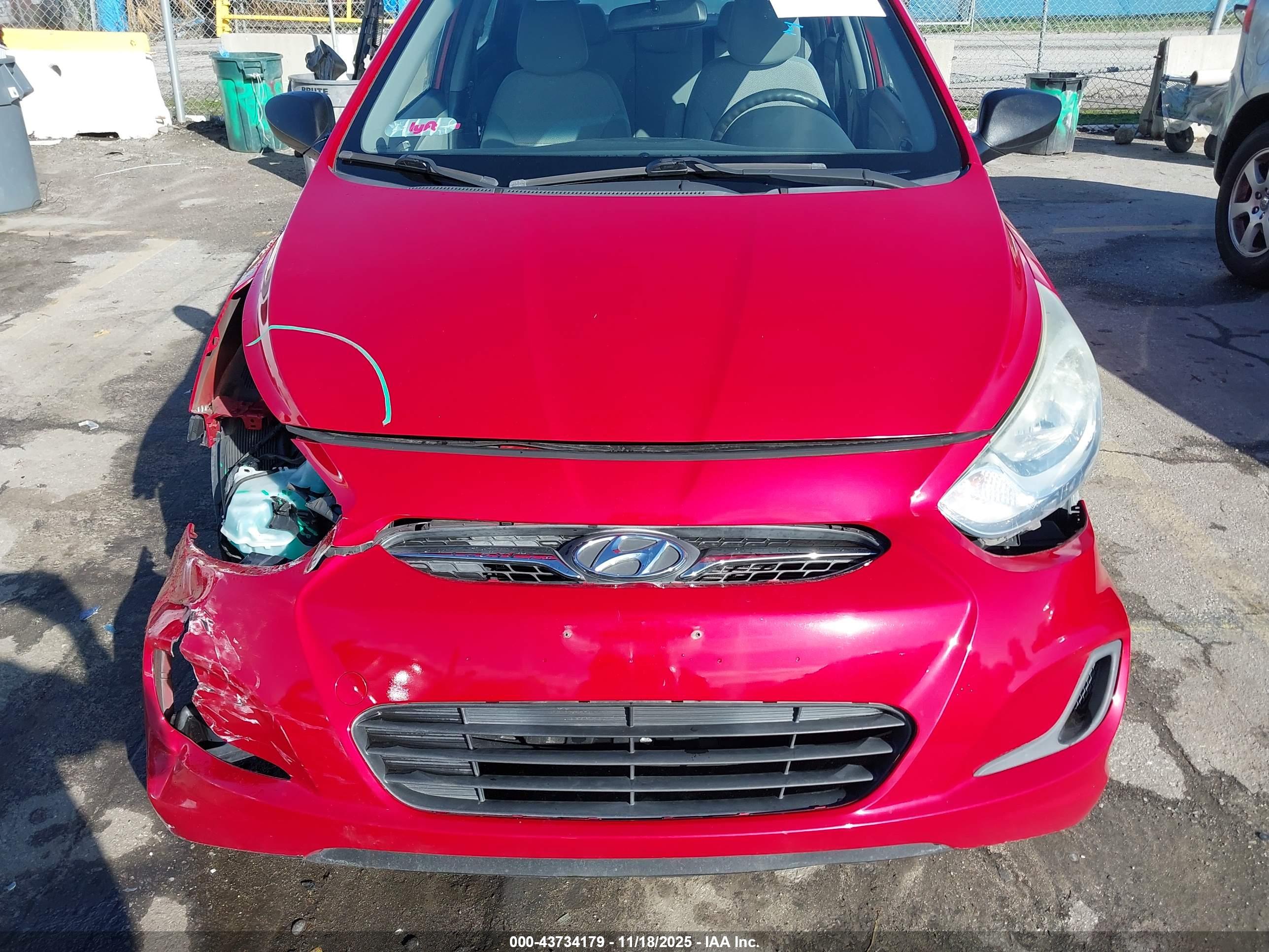 HYUNDAI ACCENT image 6