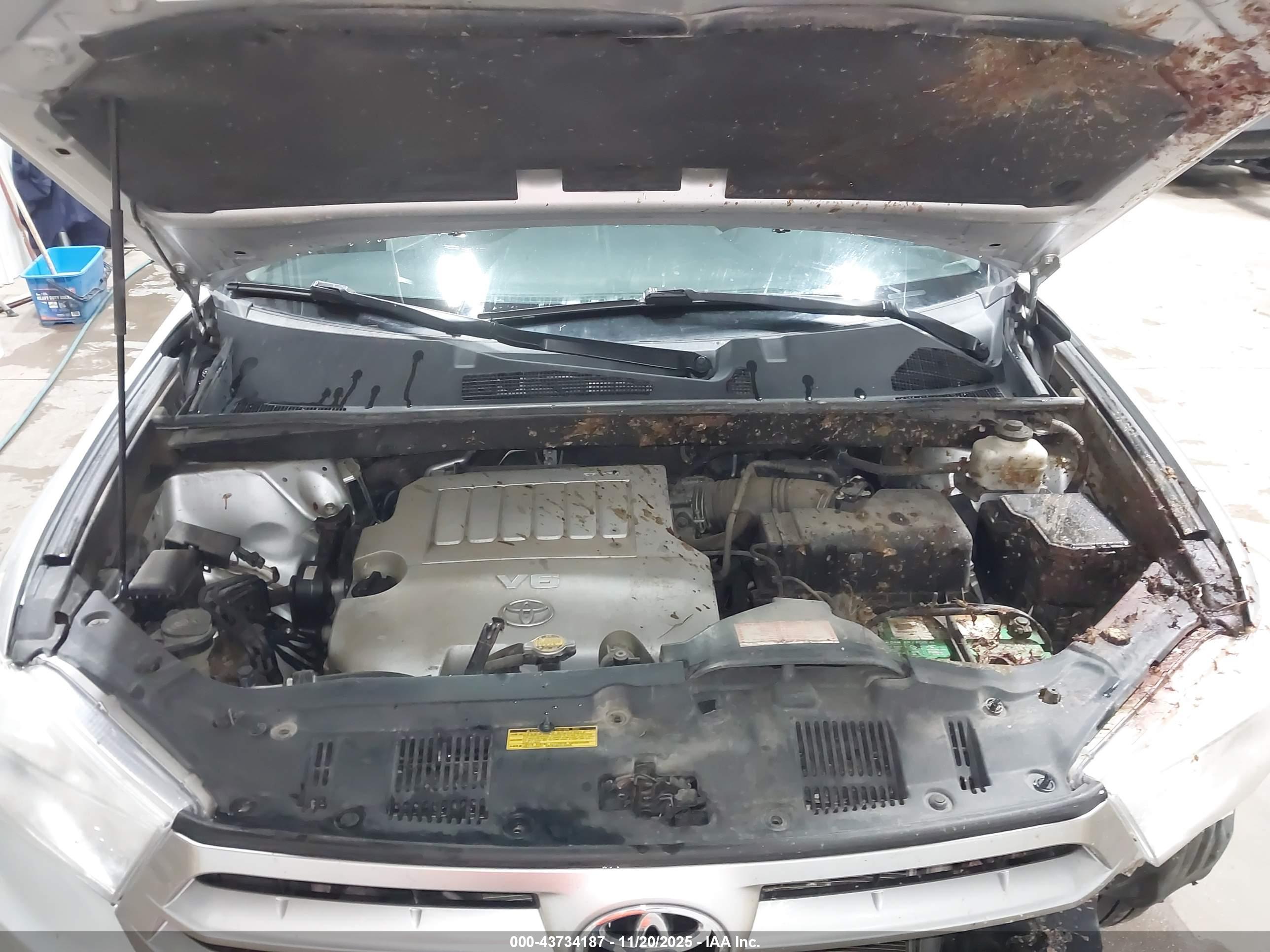 TOYOTA HIGHLANDER image 10