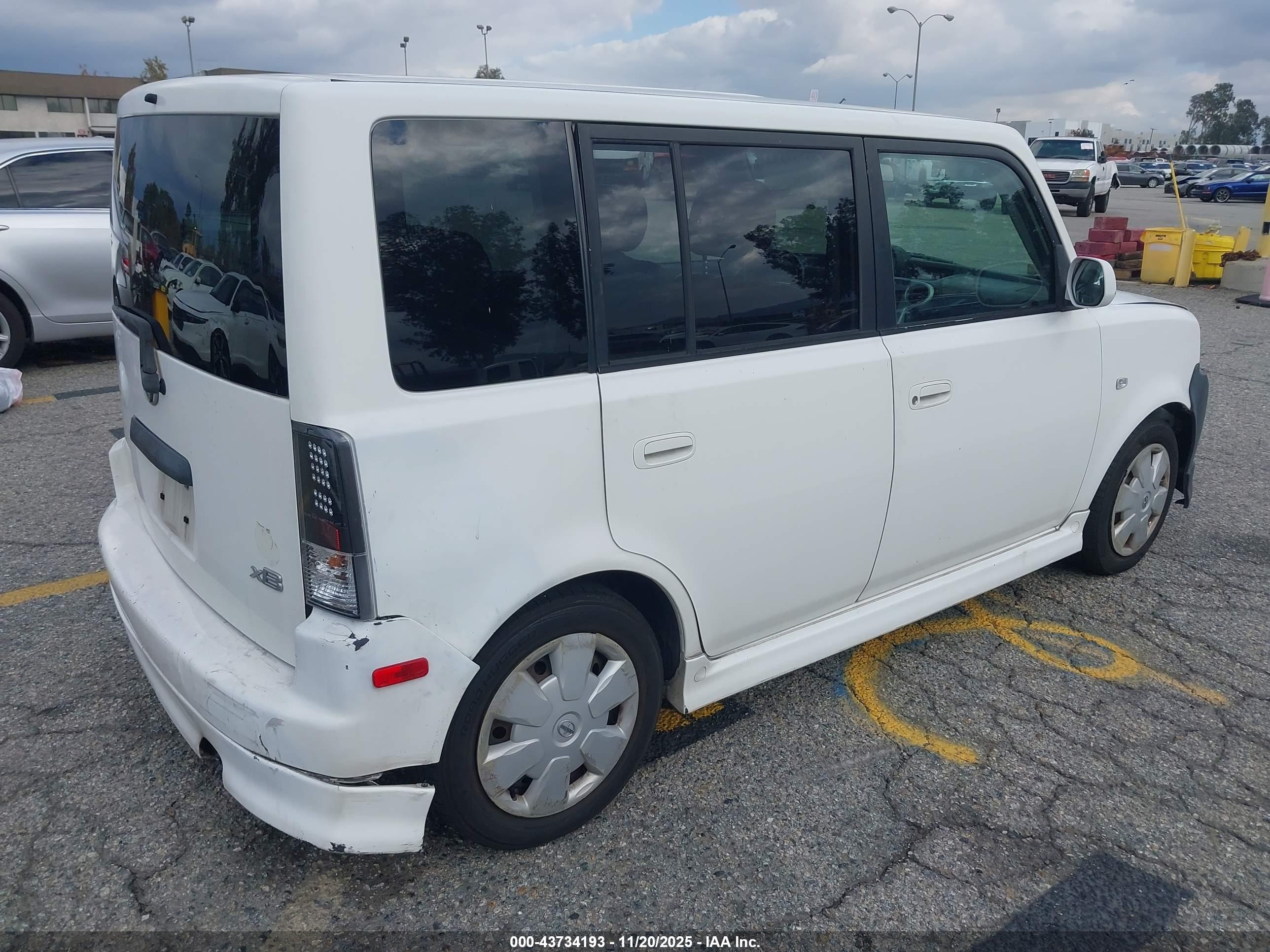 SCION XB image 4