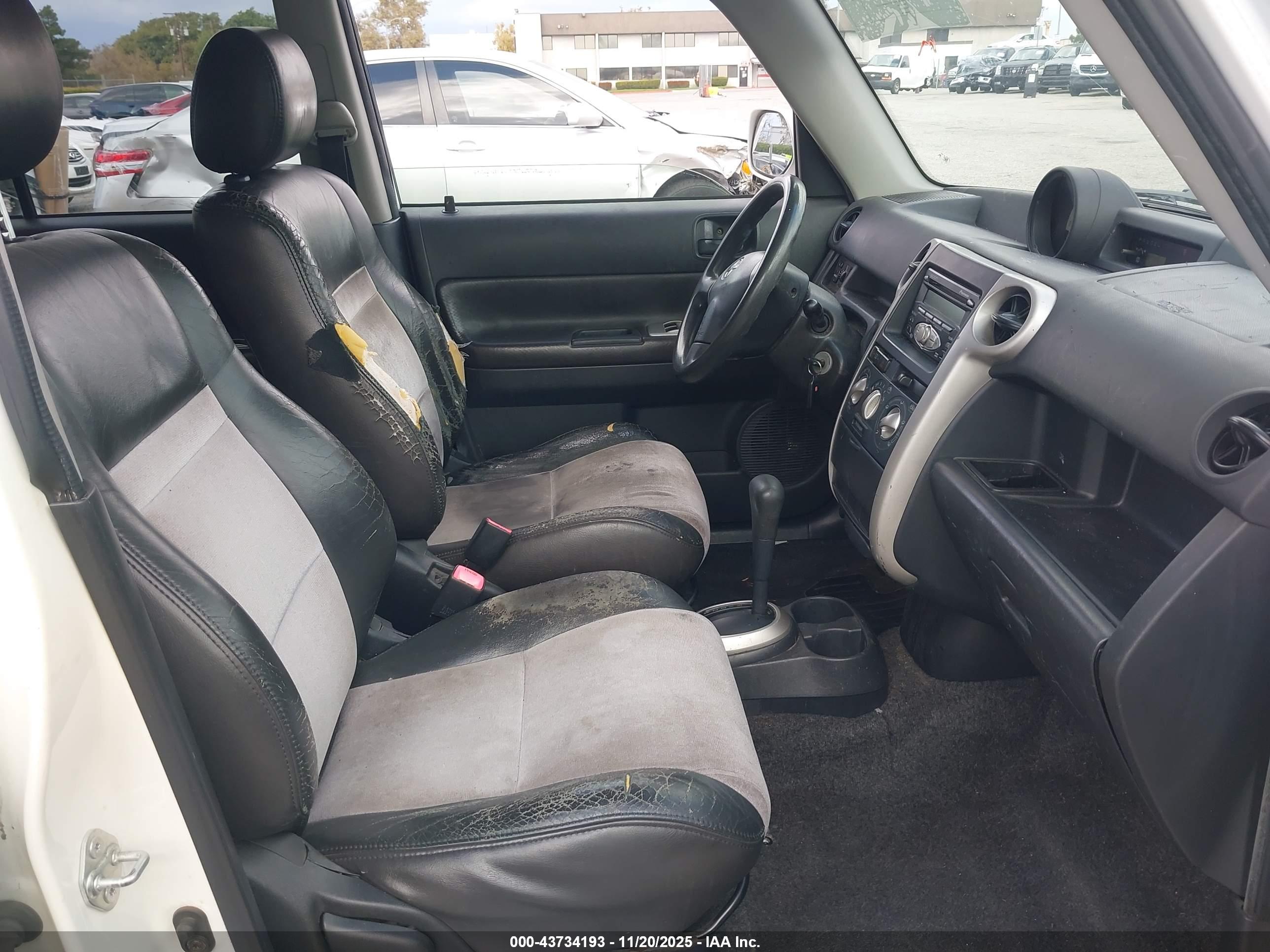 SCION XB image 5