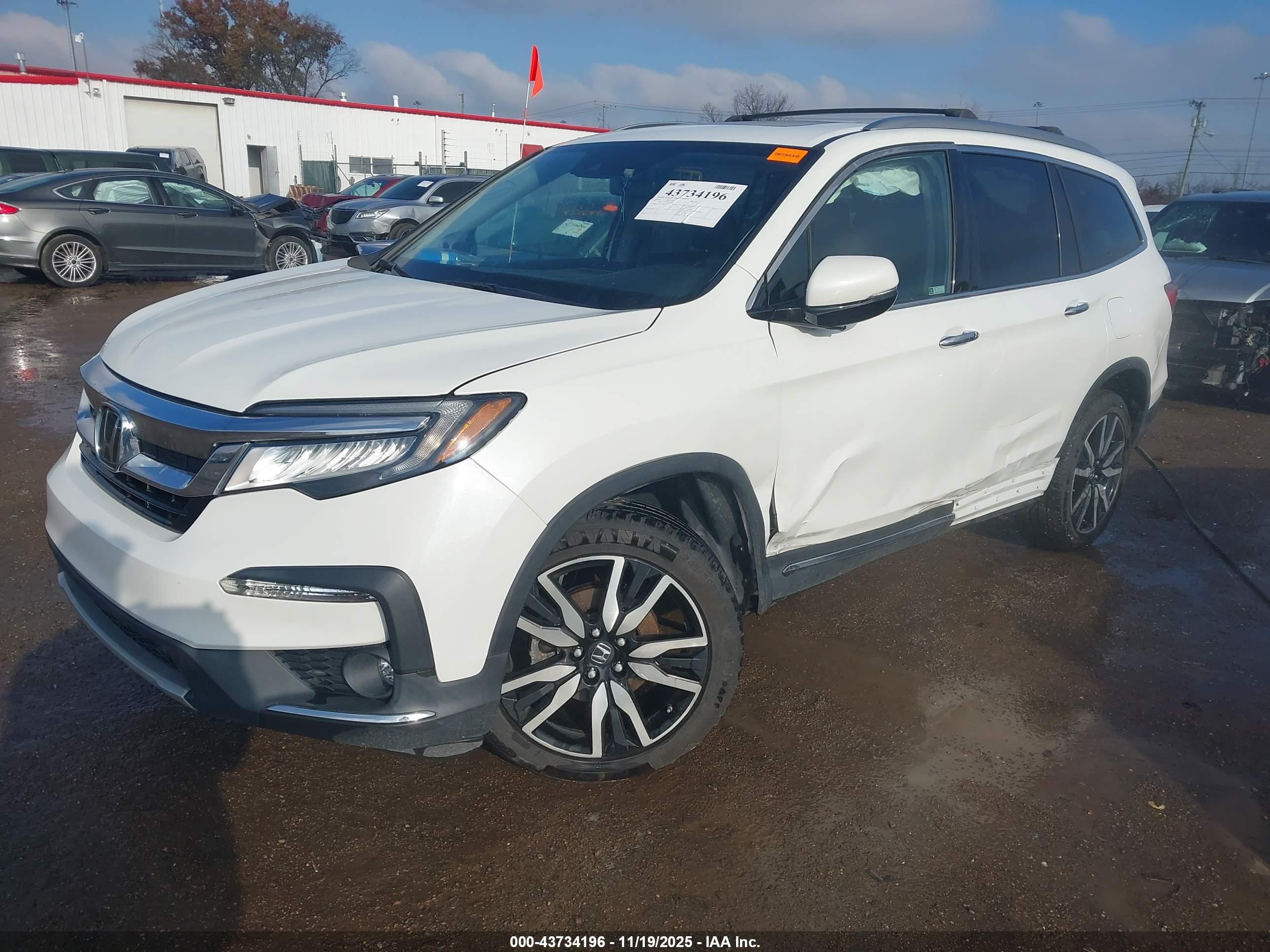 HONDA PILOT image 2