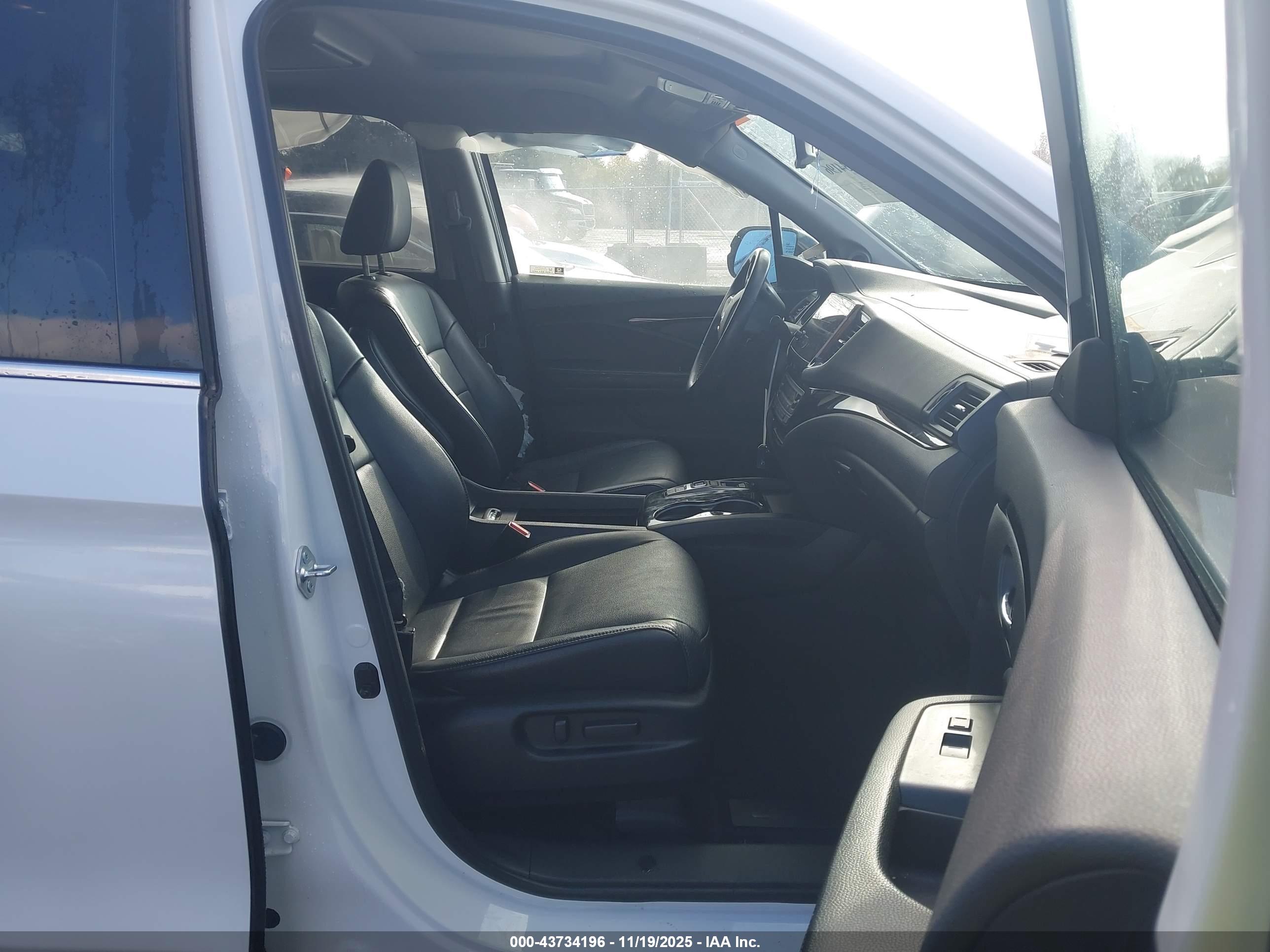 HONDA PILOT image 5