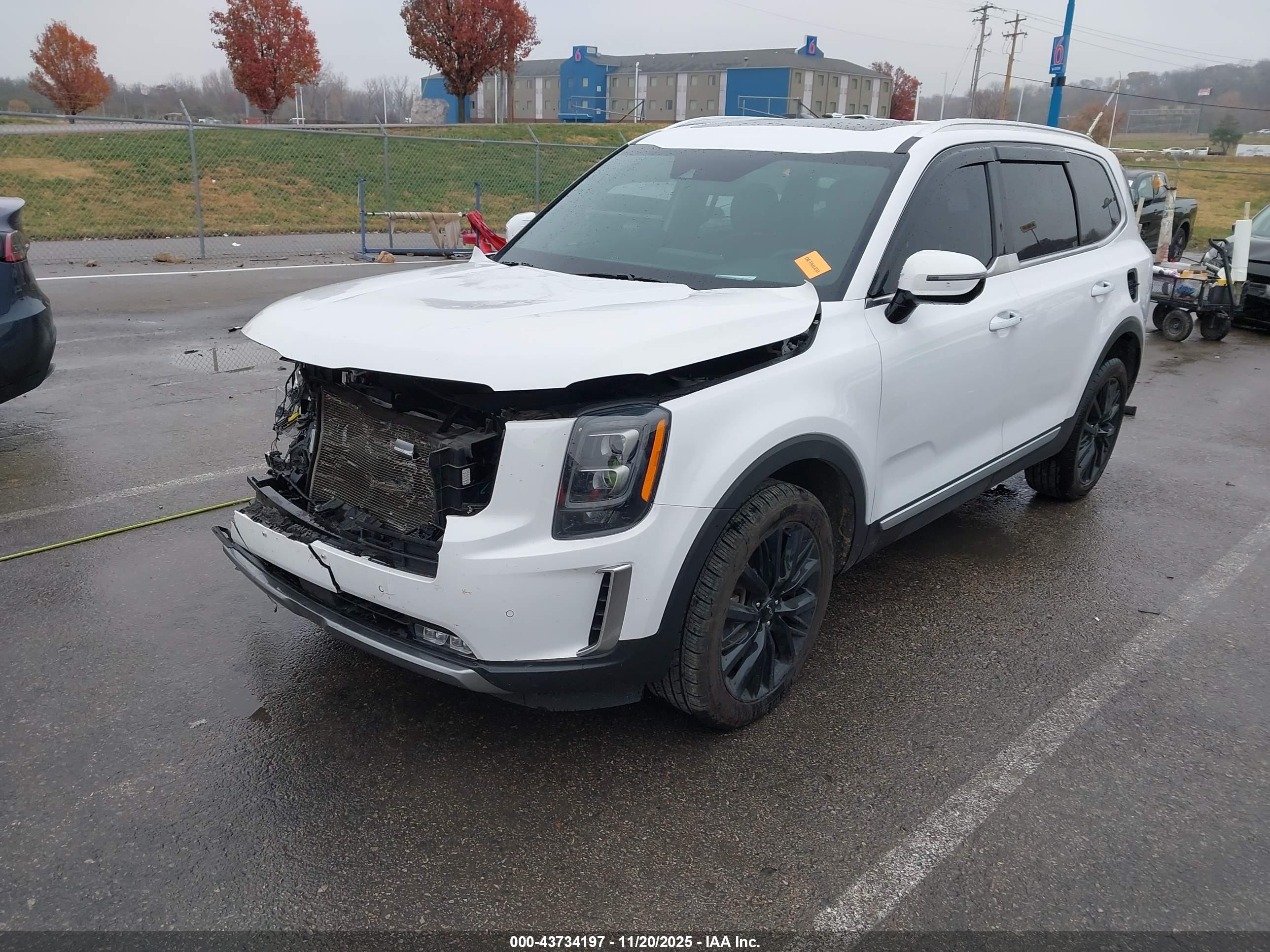 KIA TELLURIDE image 2