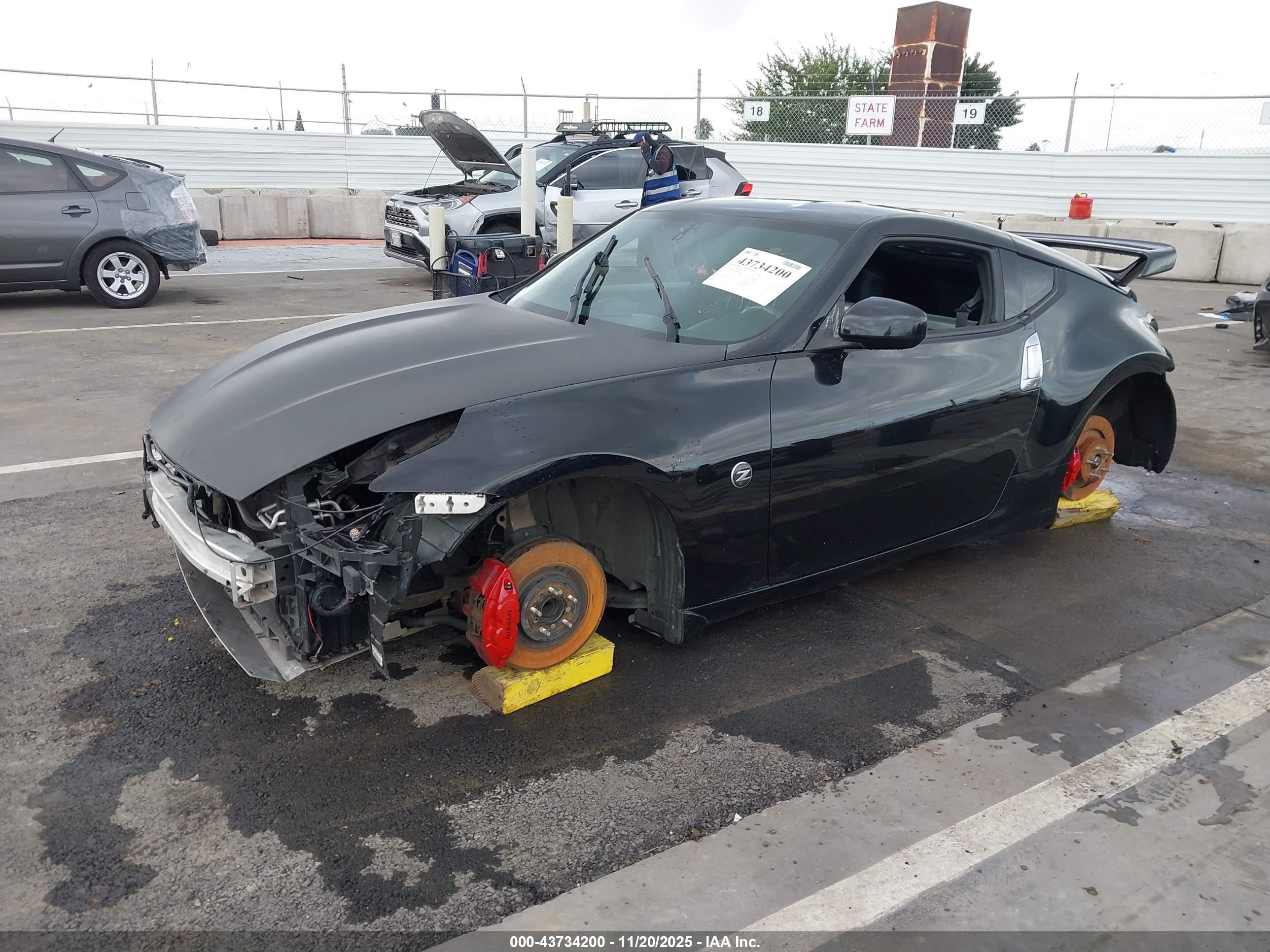 NISSAN 370Z image 2