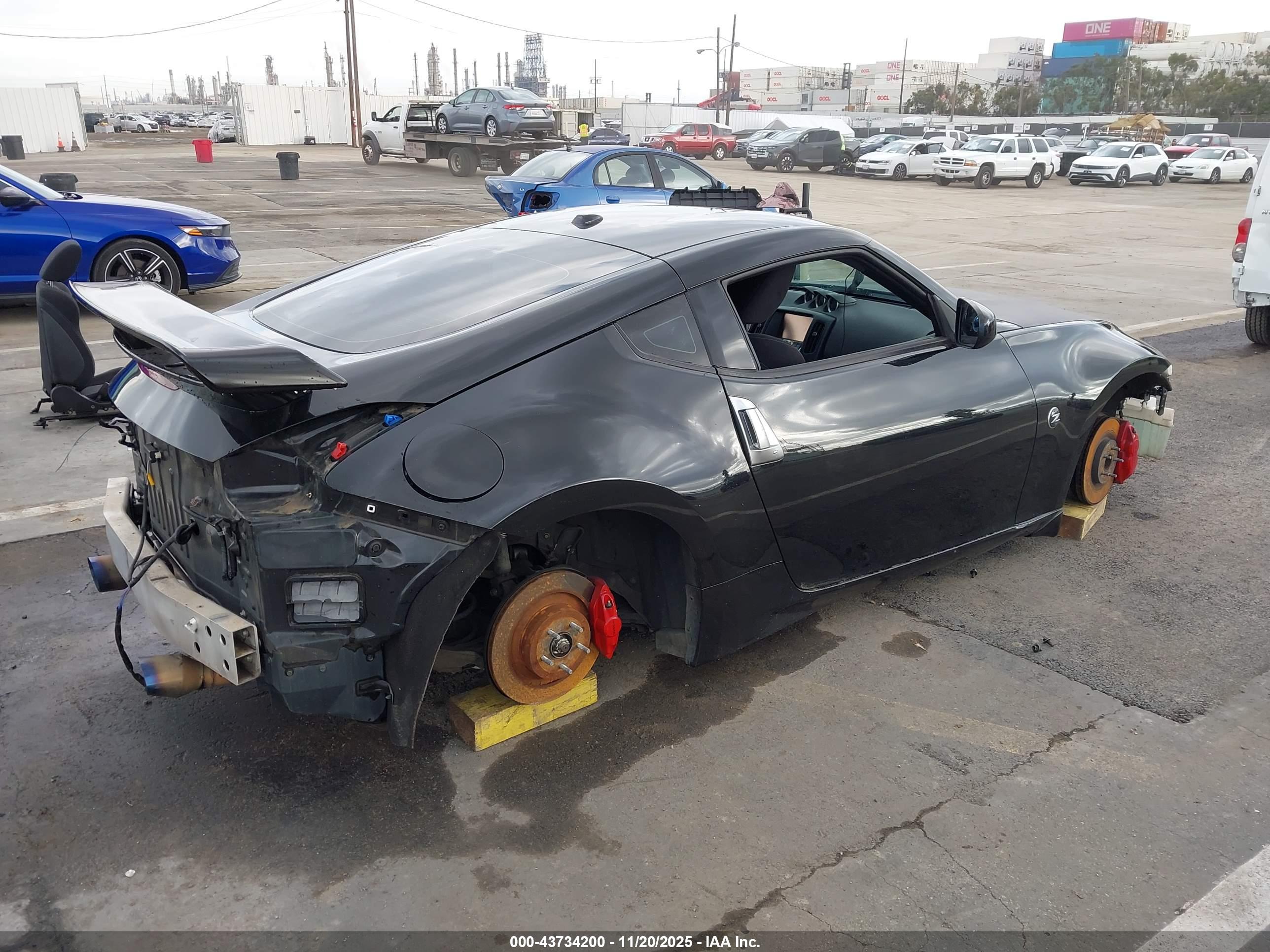 NISSAN 370Z image 4