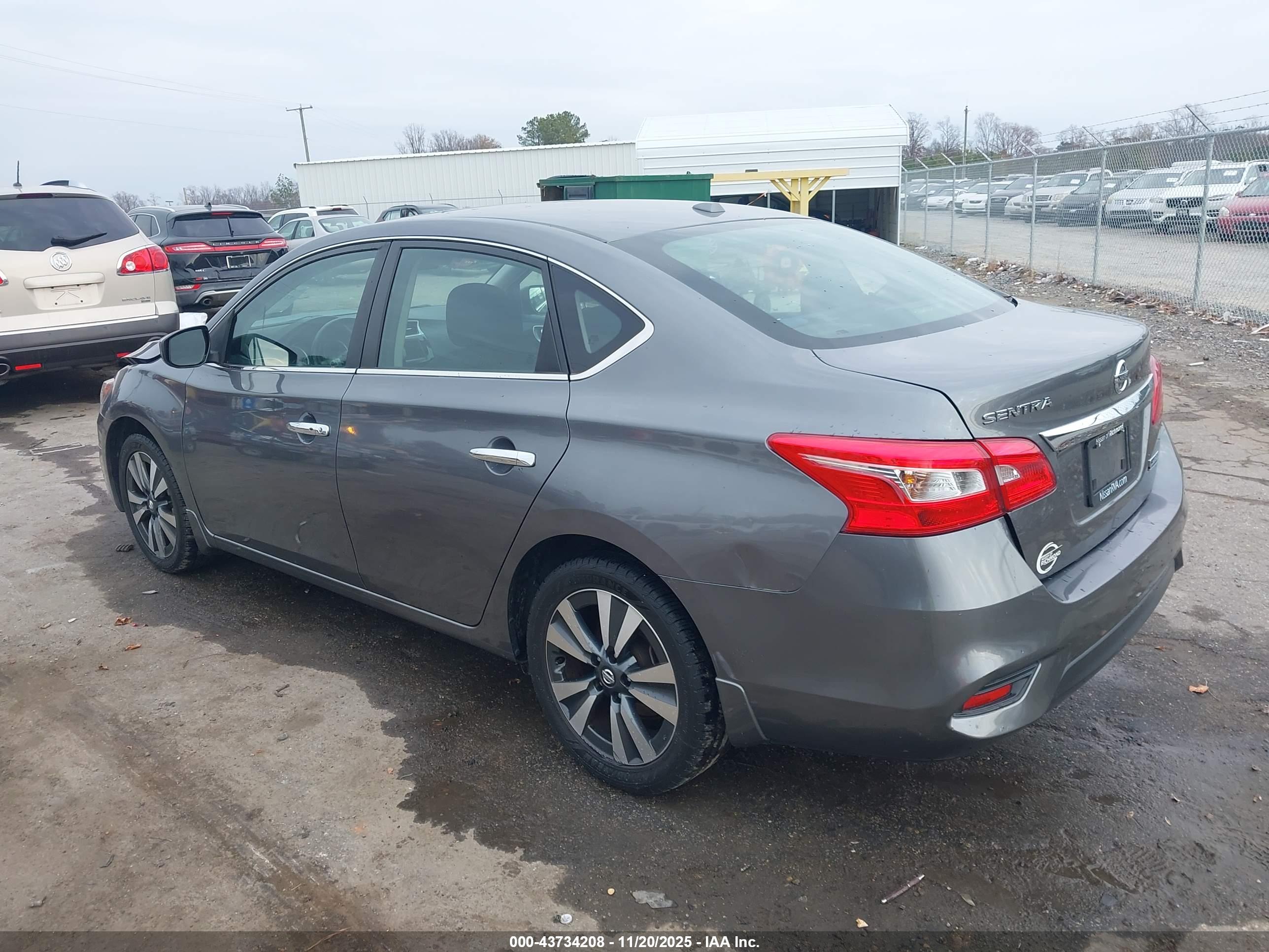 NISSAN SENTRA image 3