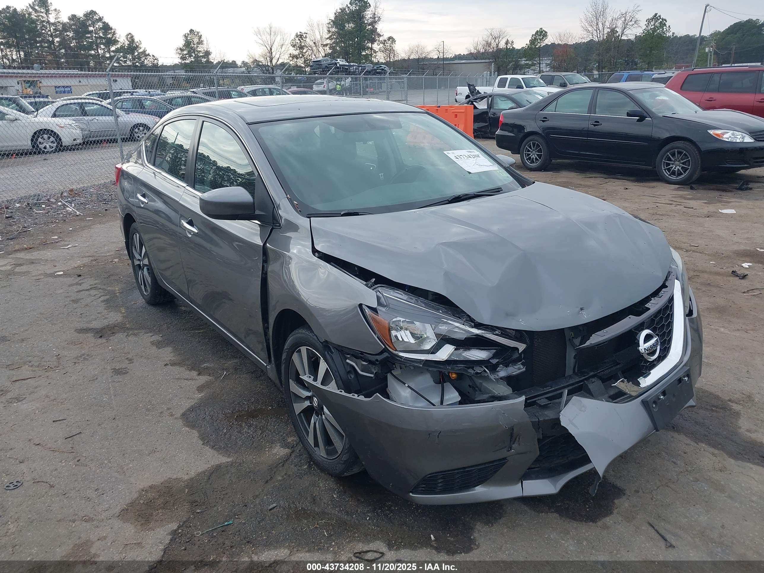 NISSAN SENTRA image 6