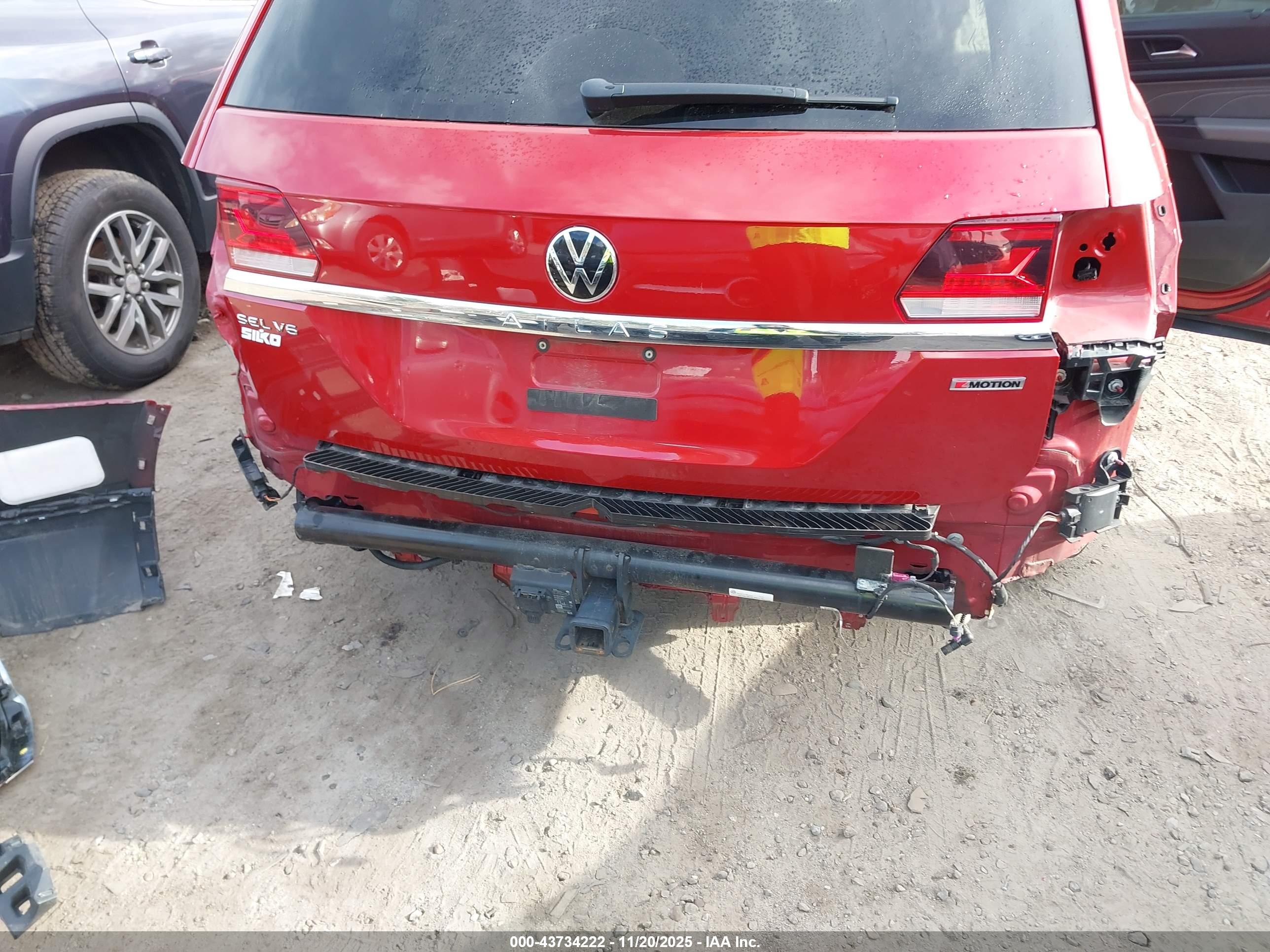 VOLKSWAGEN ATLAS image 6