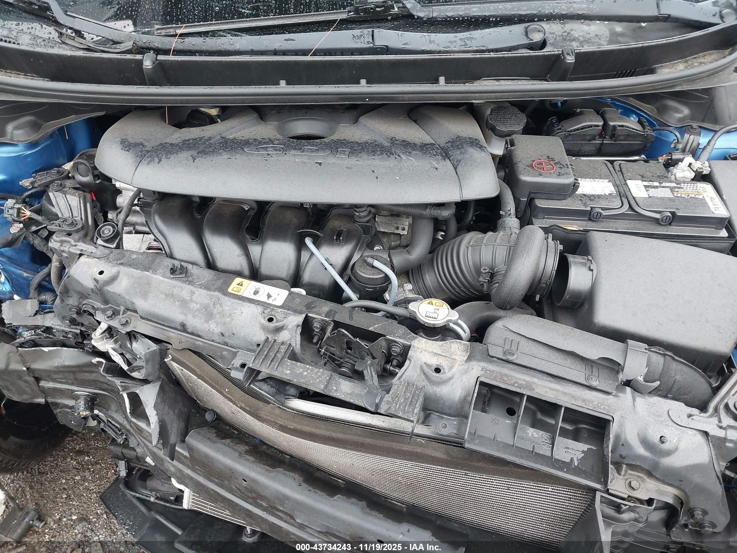 HYUNDAI ELANTRA image 10
