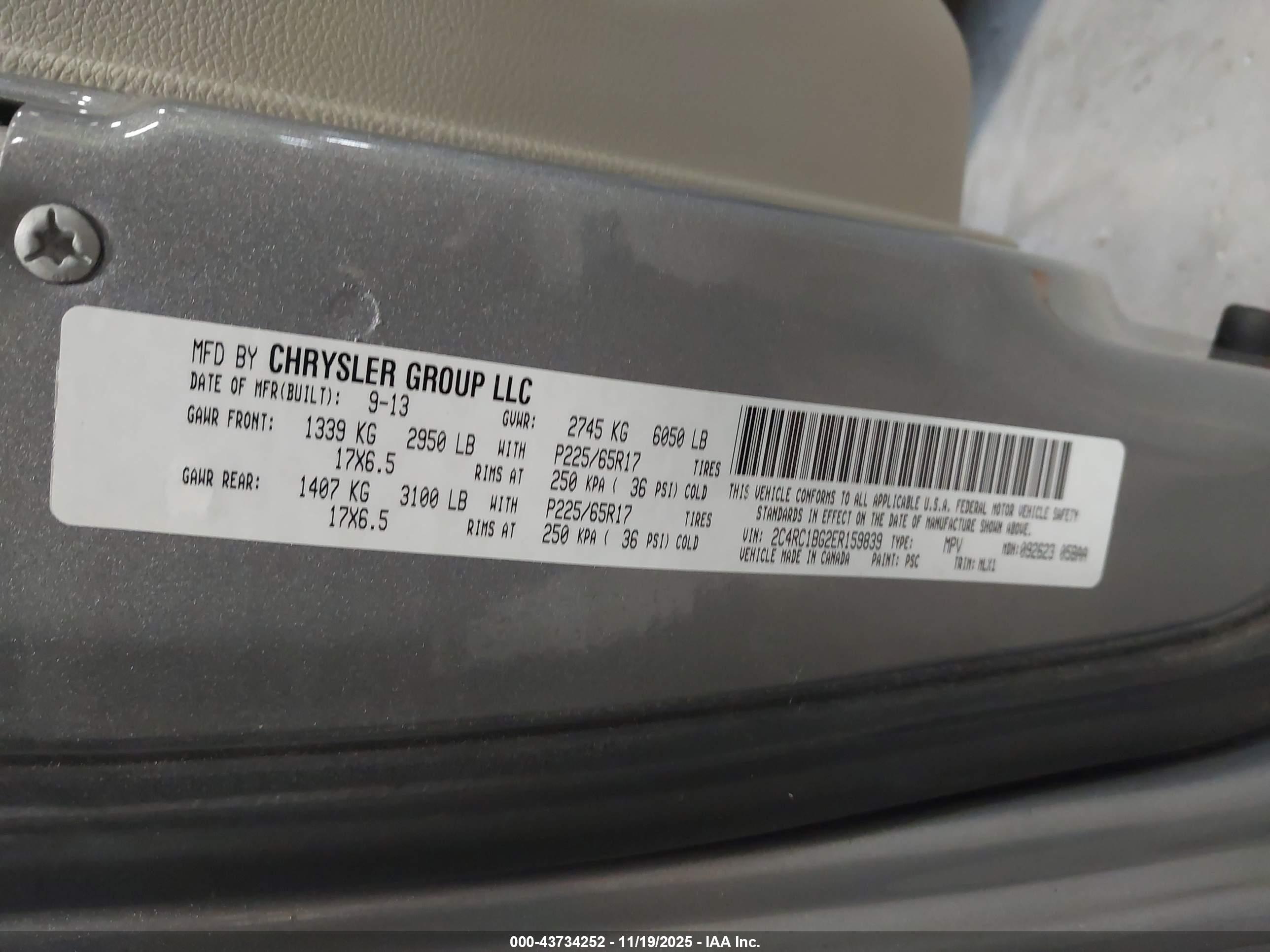 CHRYSLER TOWN image 9