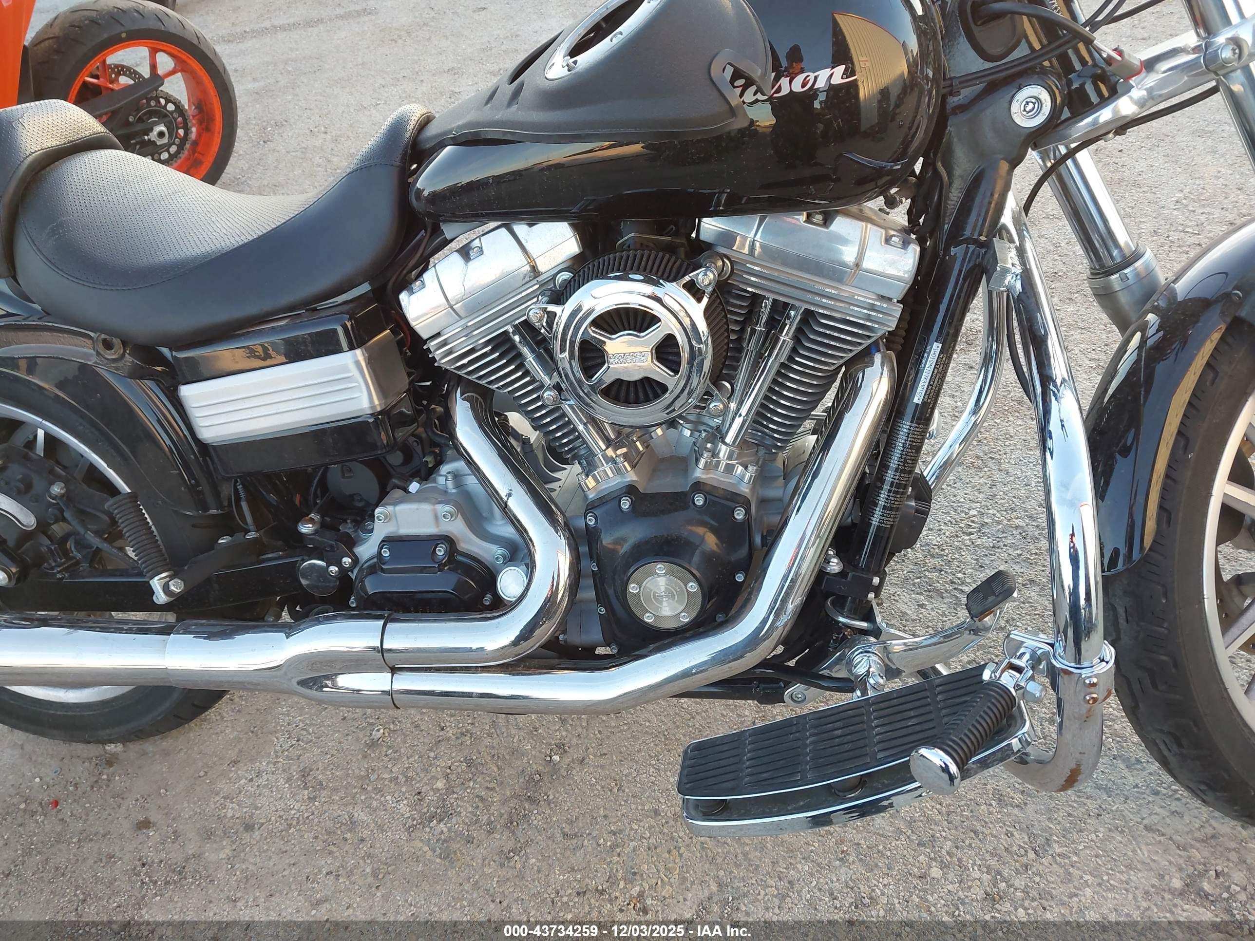 HARLEY-DAVIDSON FXD image 8