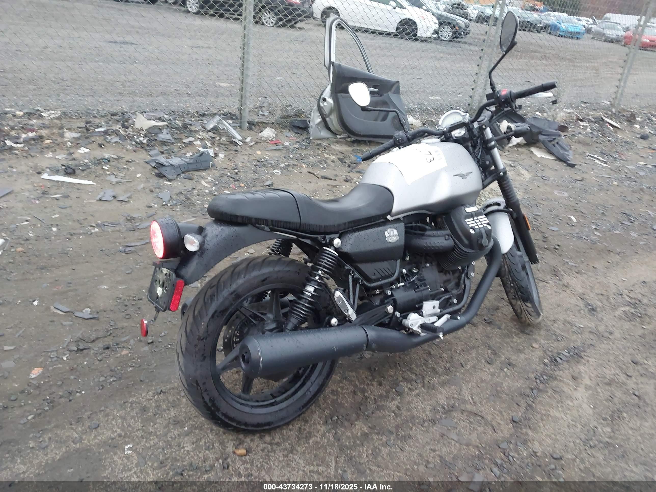 MOTO GUZZI image 4