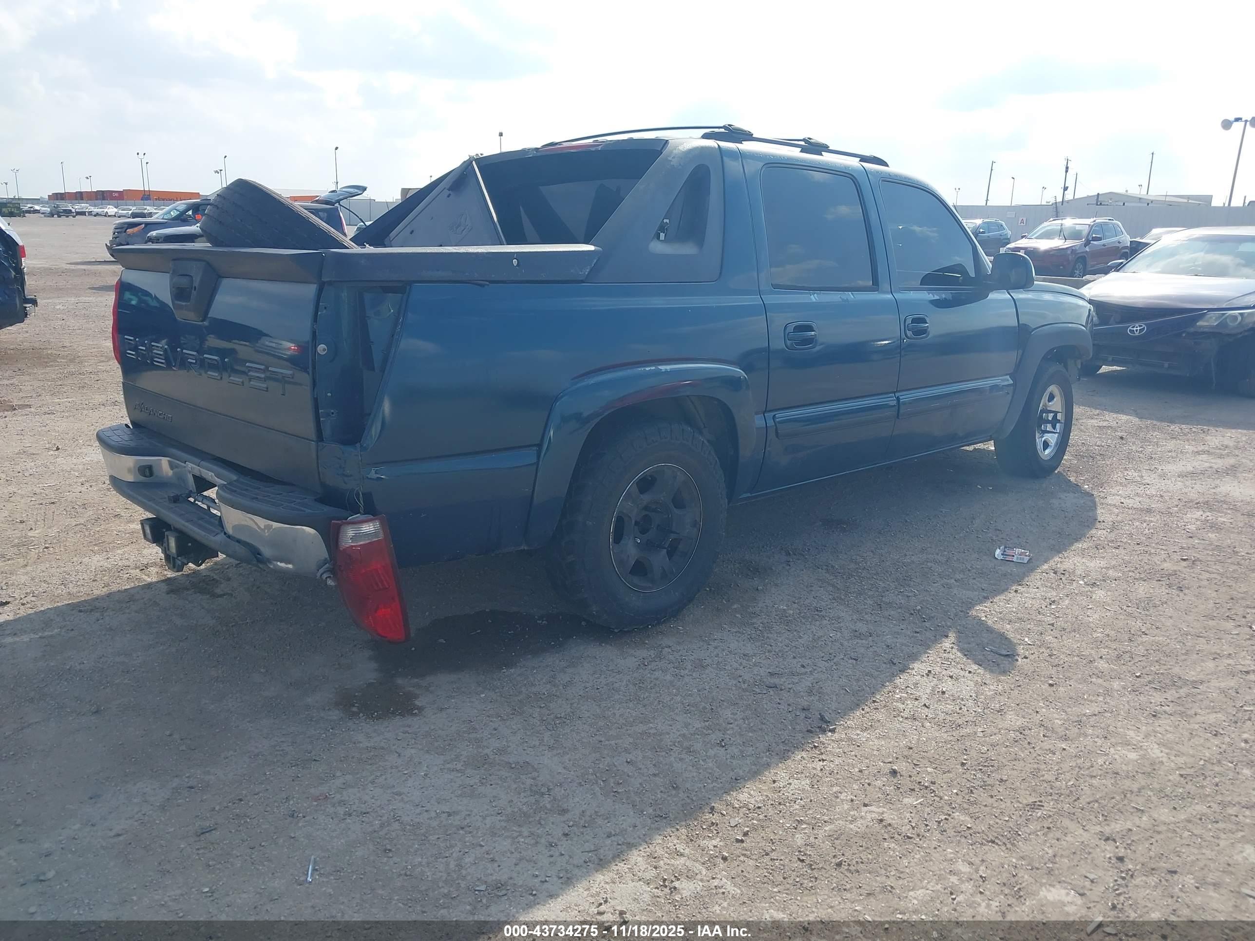 CHEVROLET AVALANCHE image 4