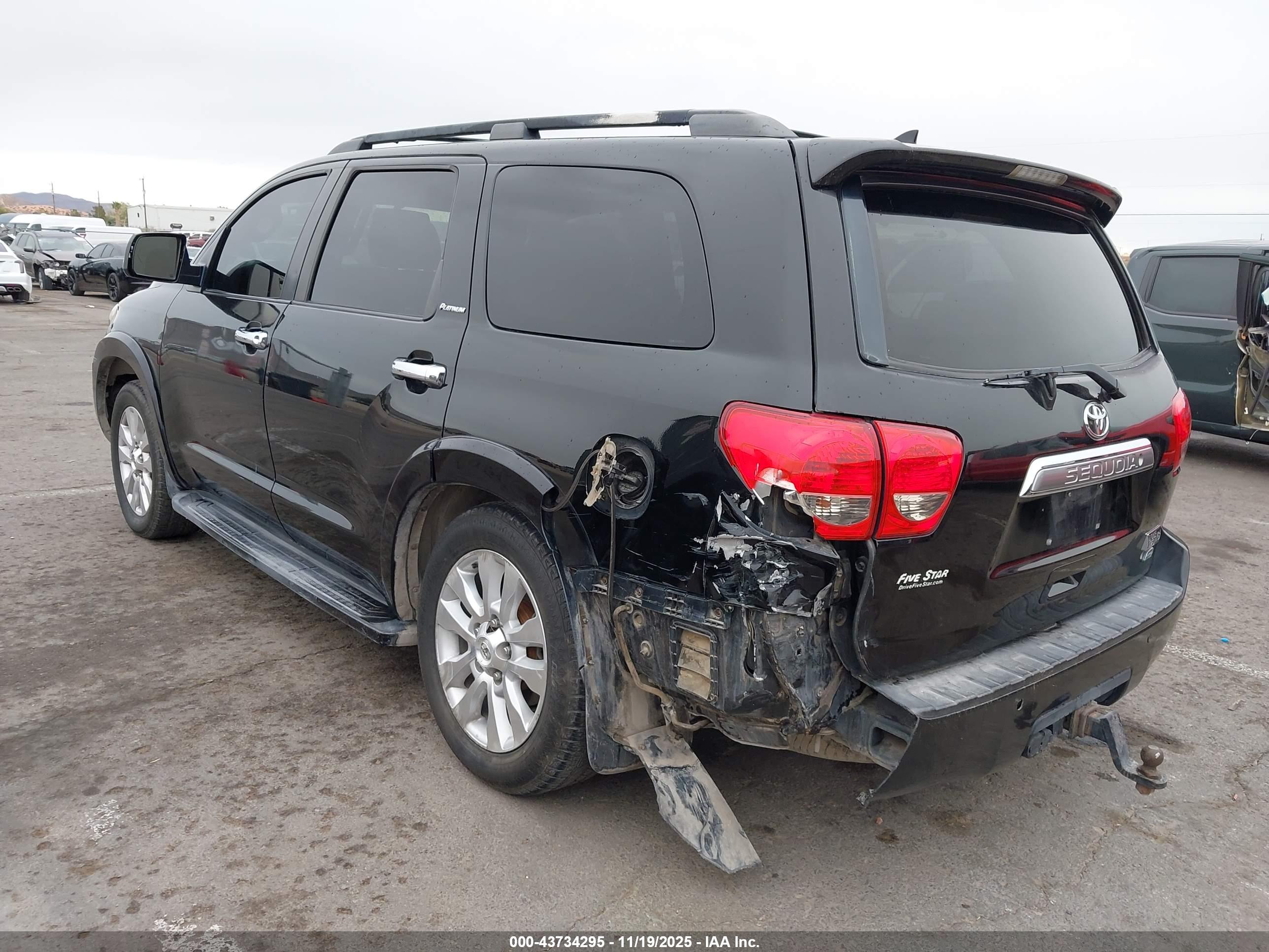TOYOTA SEQUOIA image 3