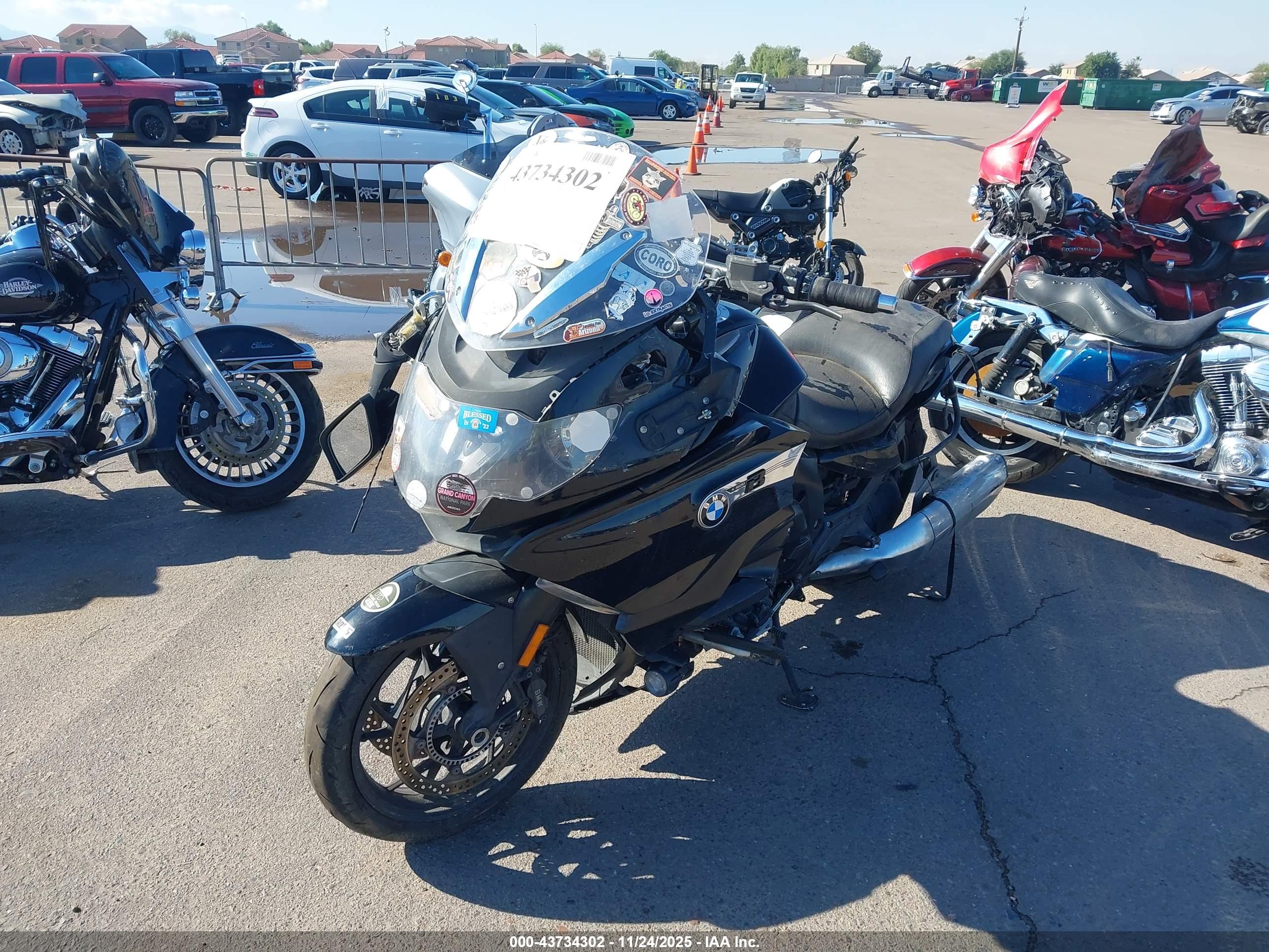 BMW K1600 image 2
