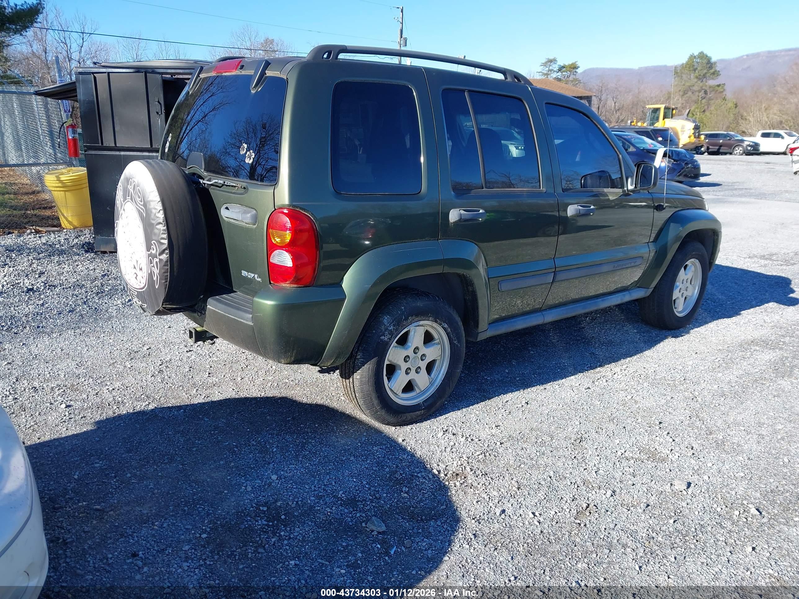 JEEP LIBERTY image 4