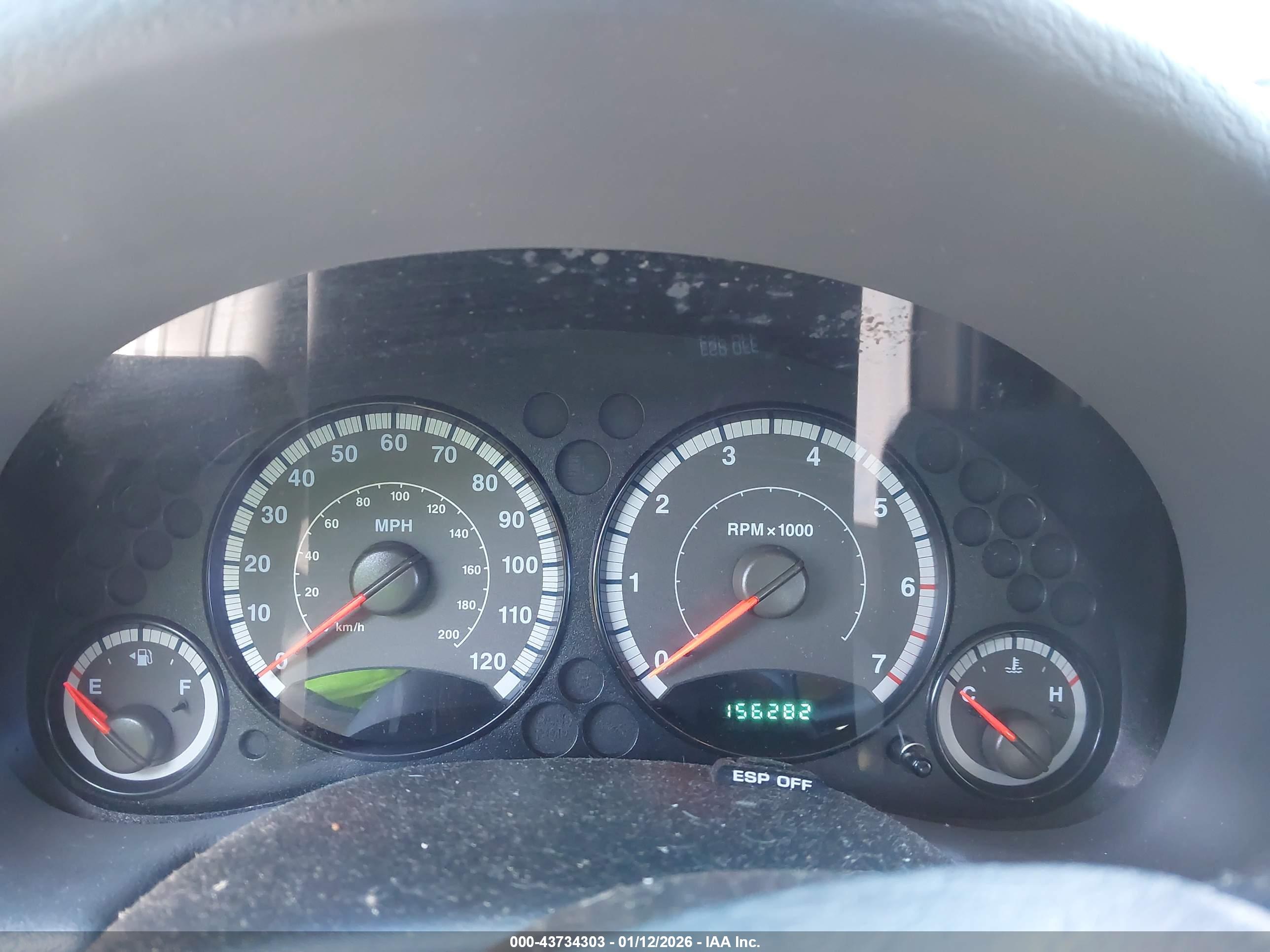 JEEP LIBERTY image 7