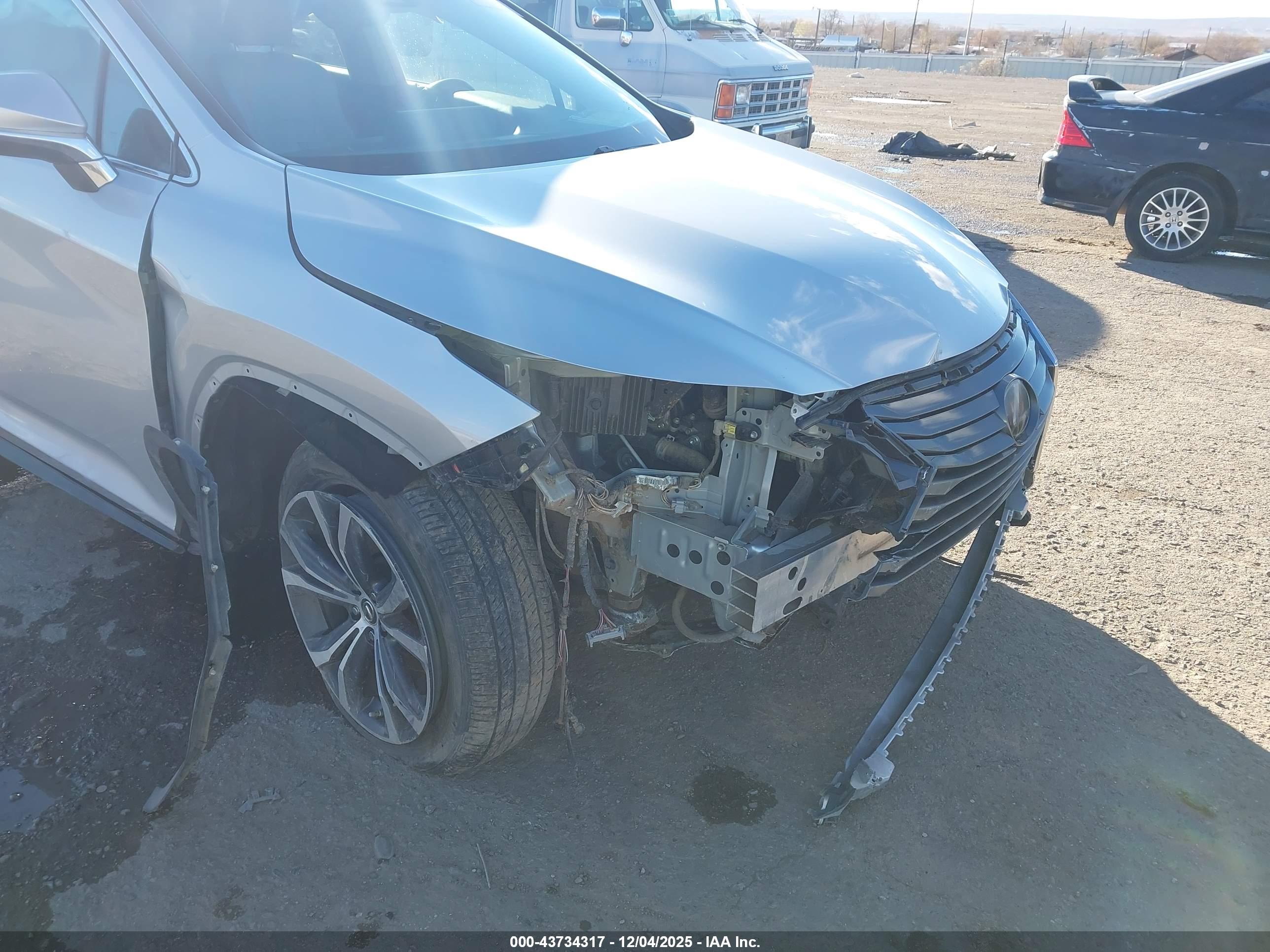 LEXUS RX image 6