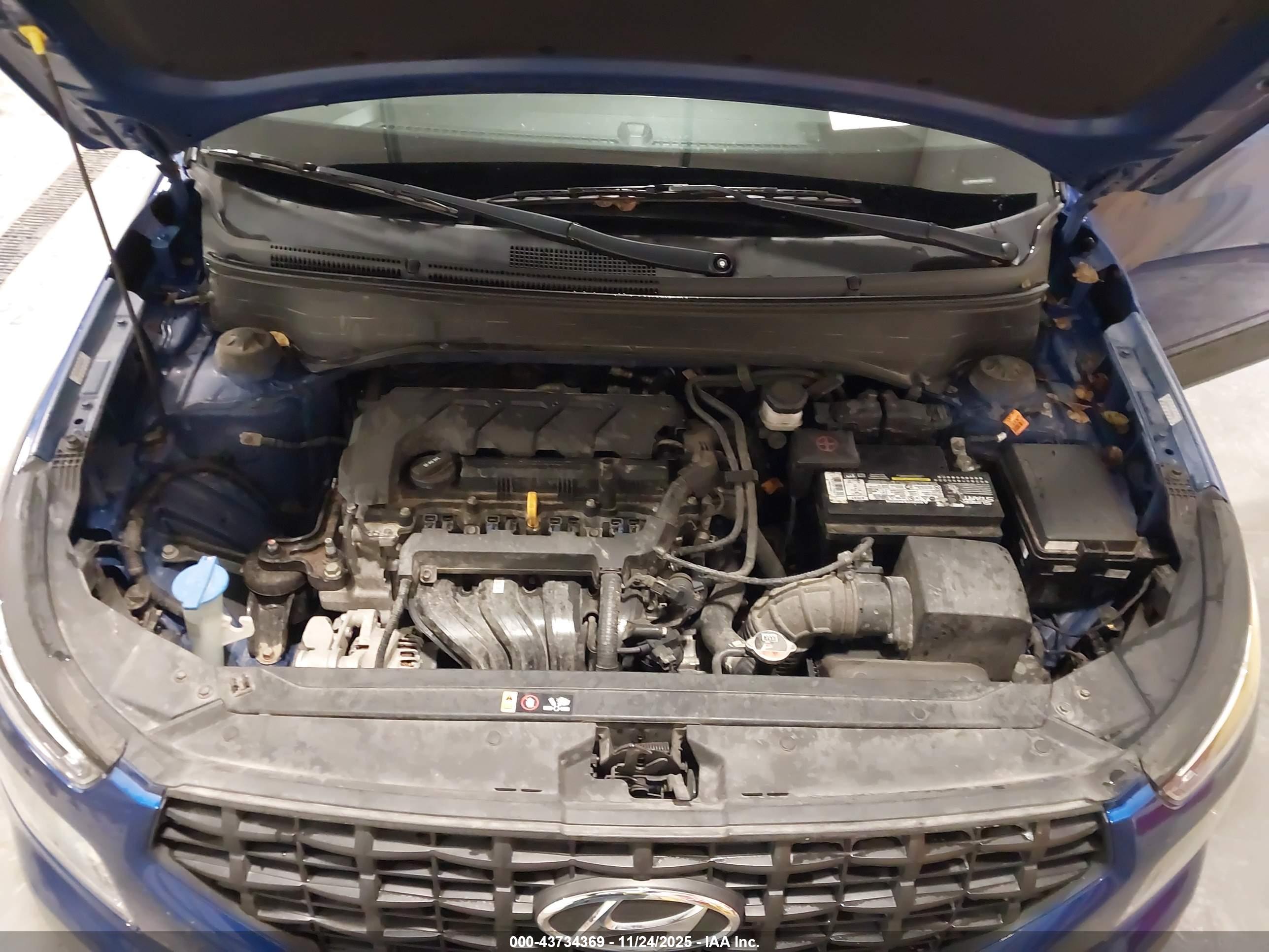 HYUNDAI VENUE image 10