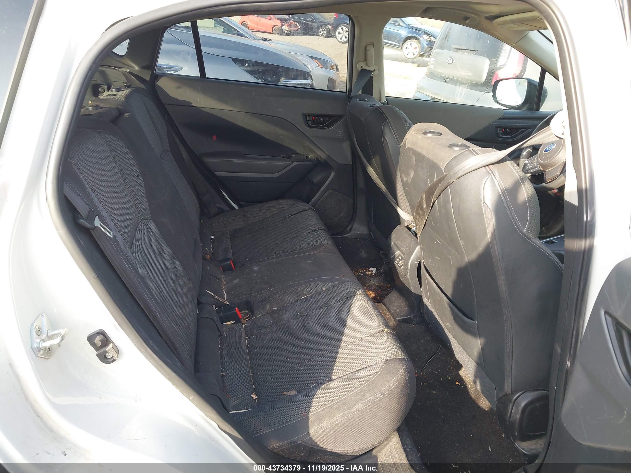 SUBARU CROSSTREK image 8