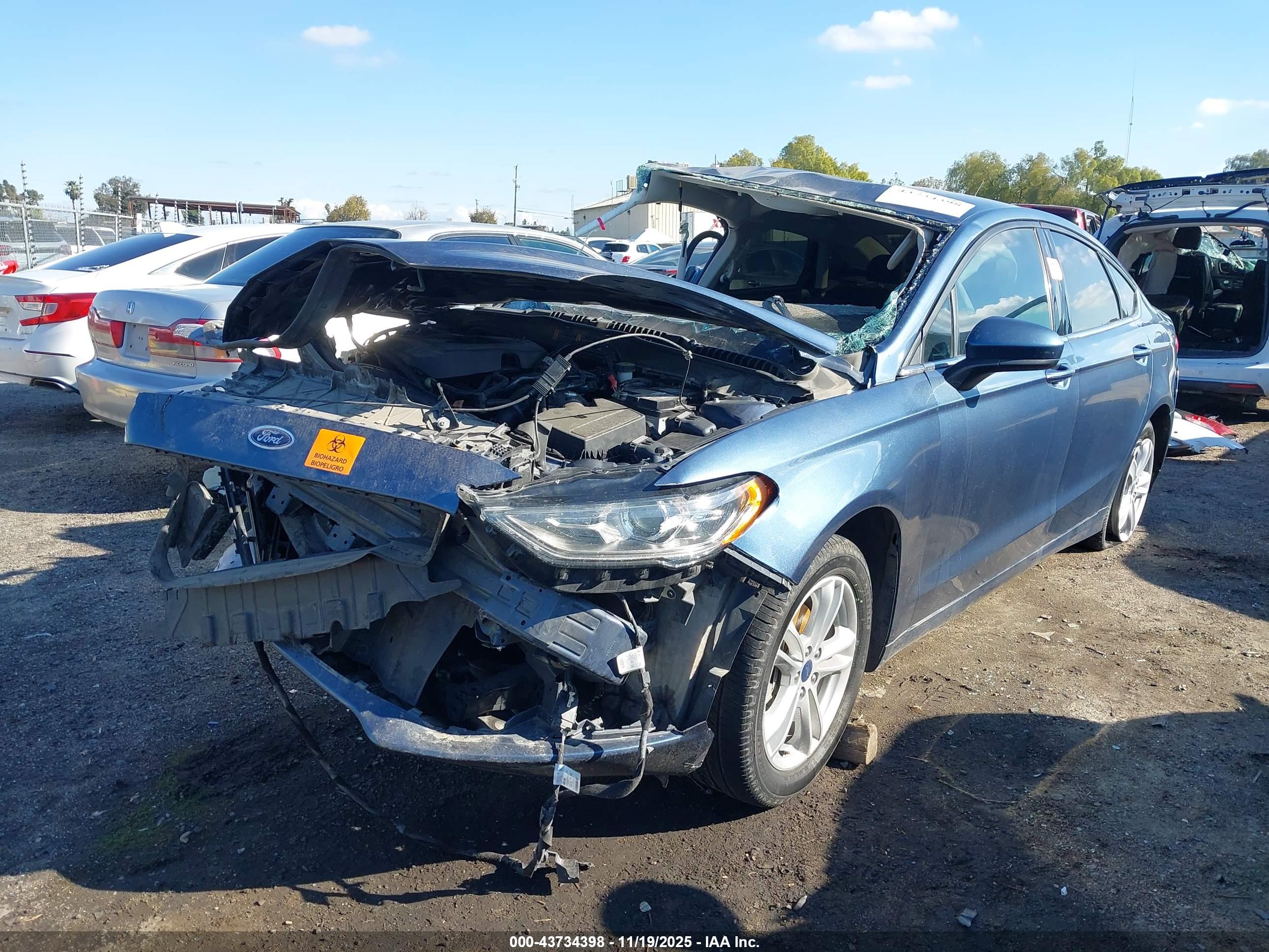 FORD FUSION image 2