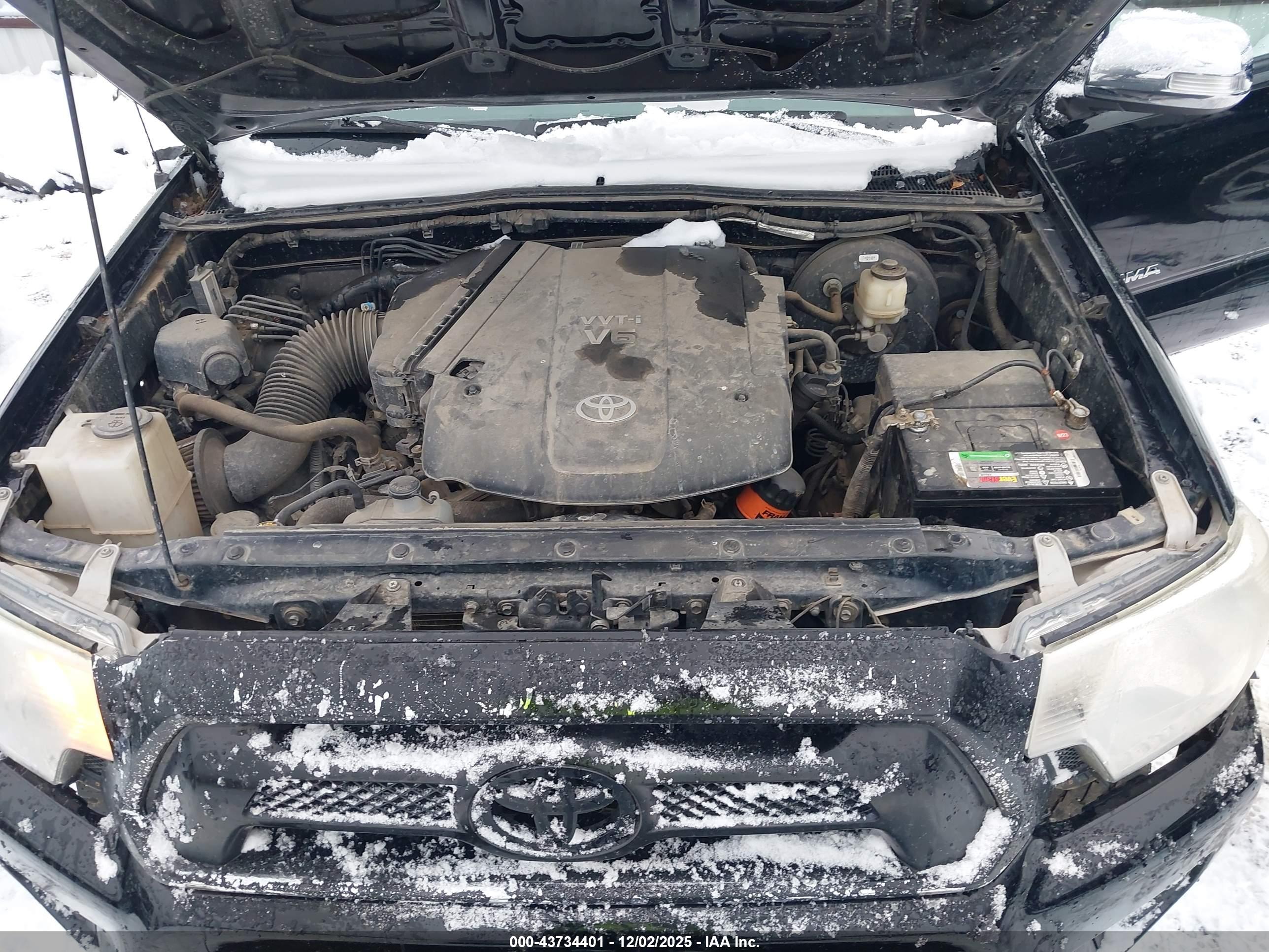 TOYOTA TACOMA image 10