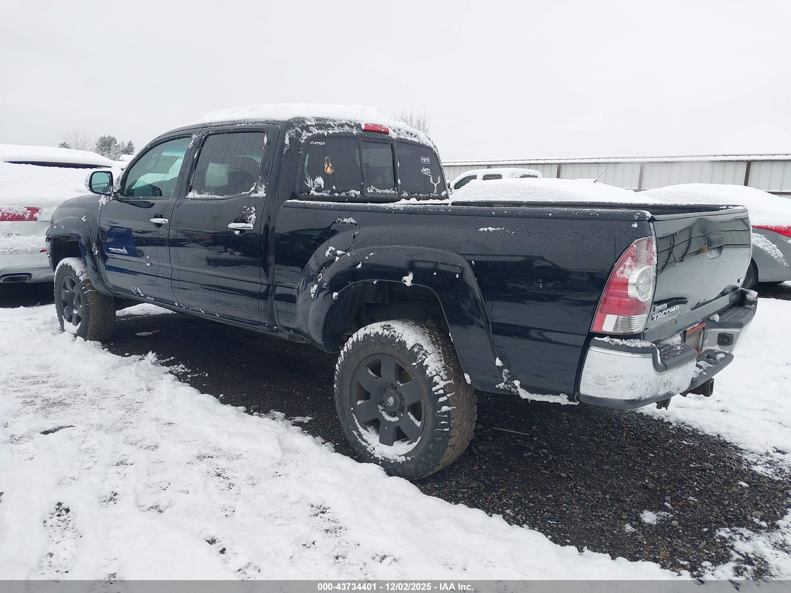 TOYOTA TACOMA image 3