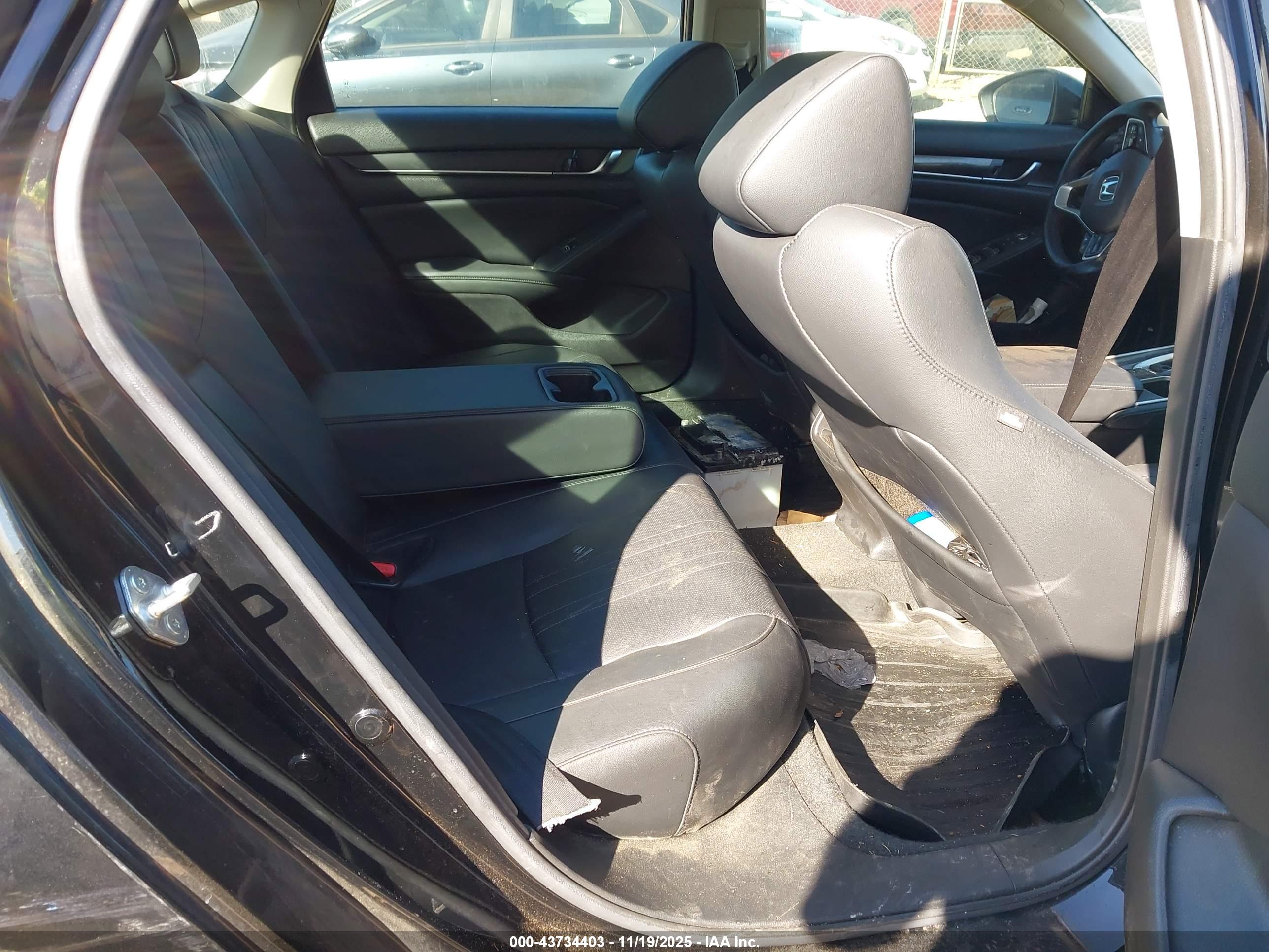 HONDA ACCORD image 8