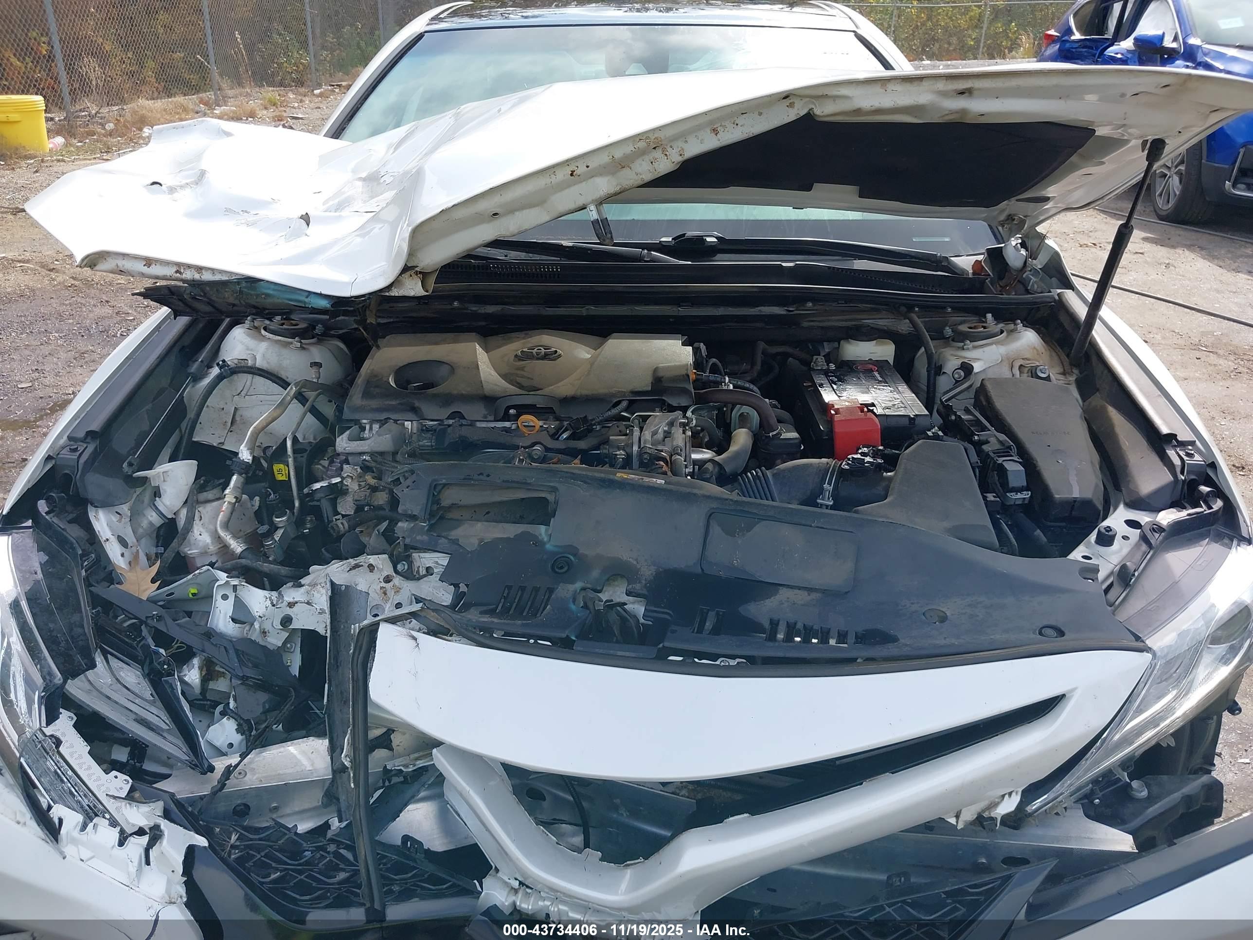 TOYOTA CAMRY image 10