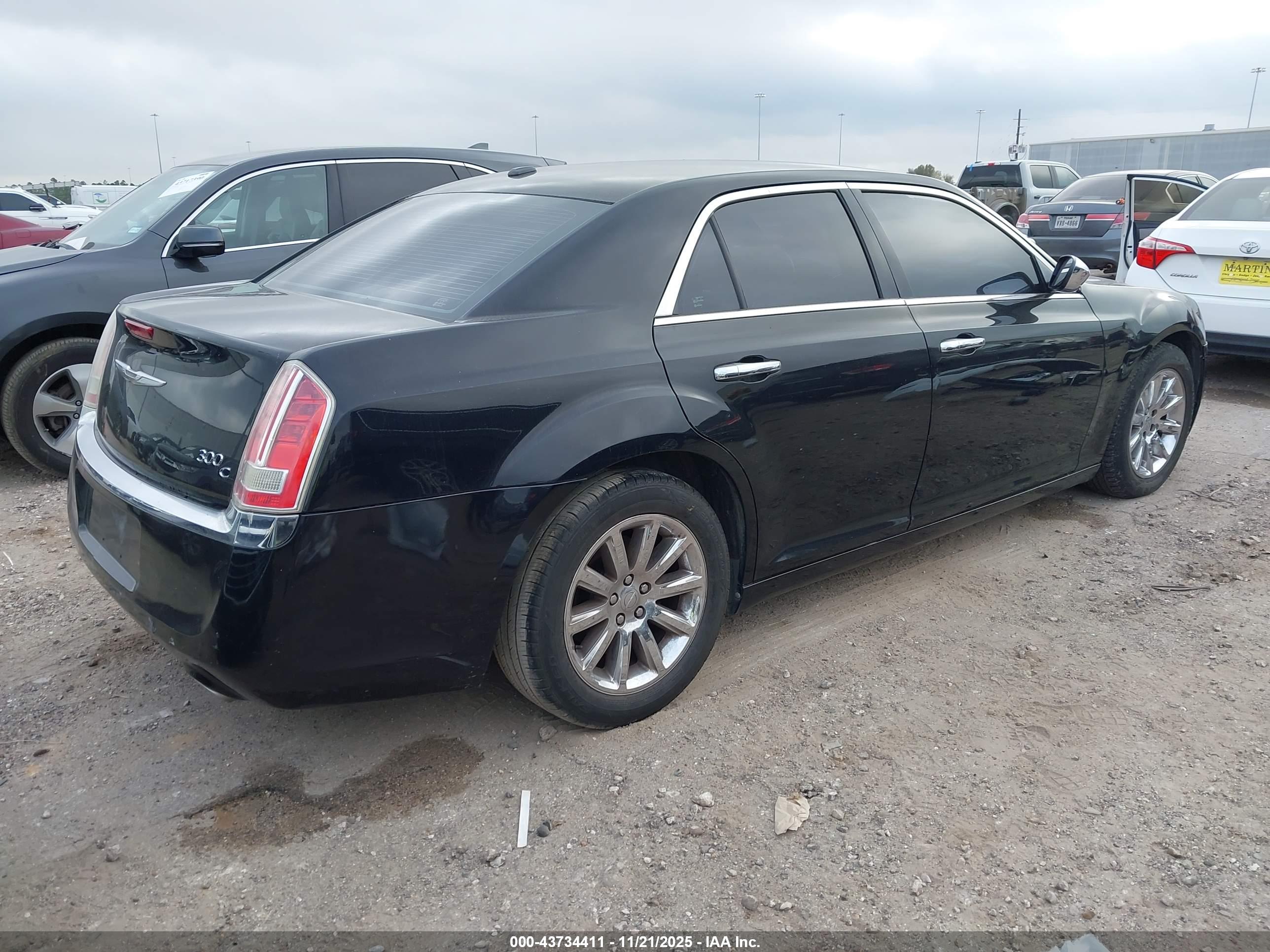 CHRYSLER 300C image 4