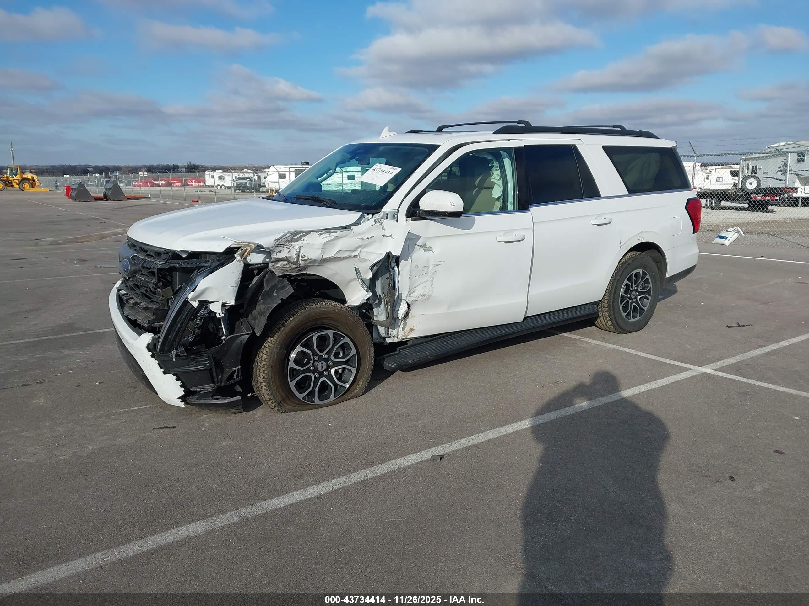 FORD EXPEDITION image 2