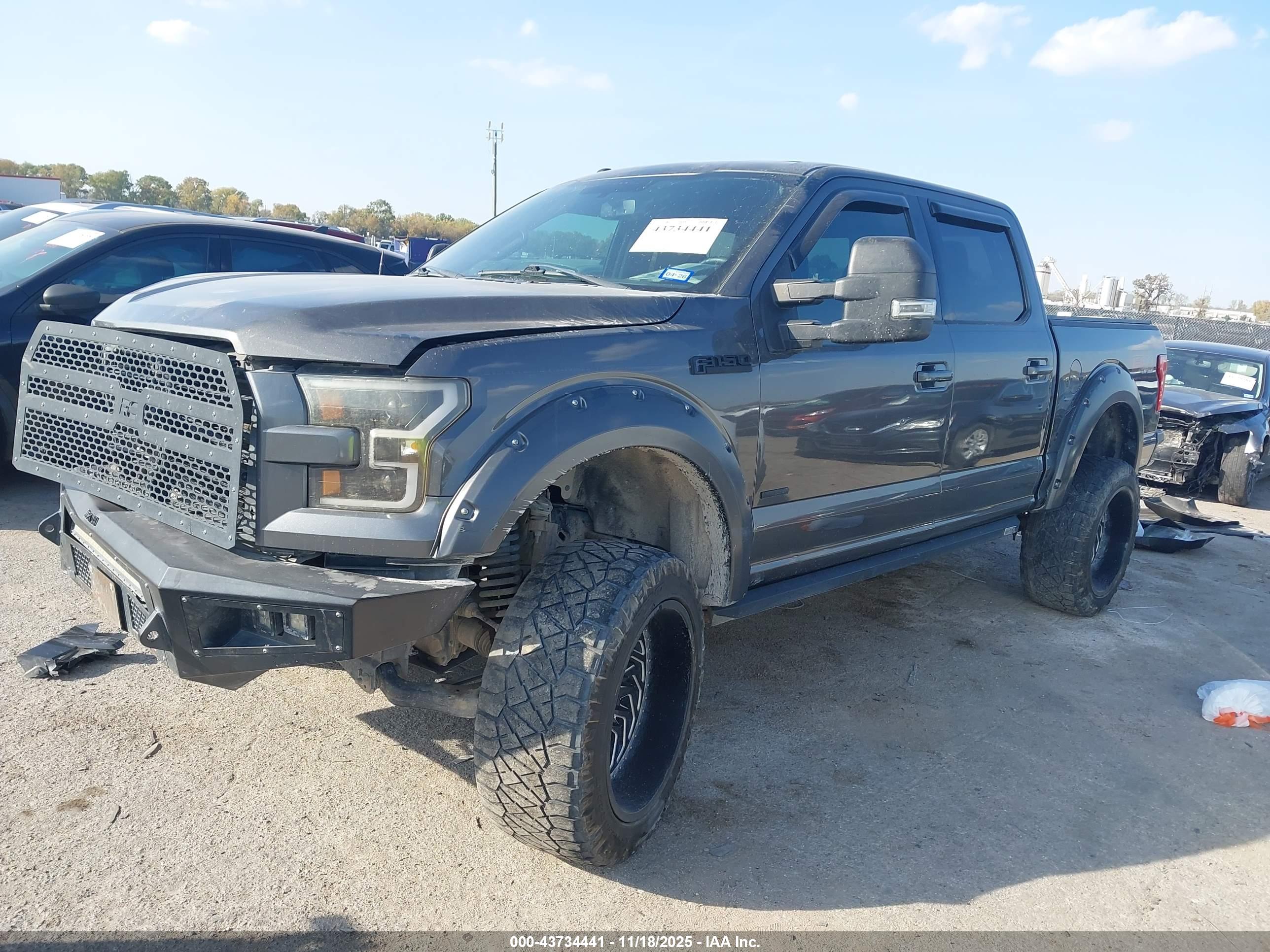 FORD F-150 image 2