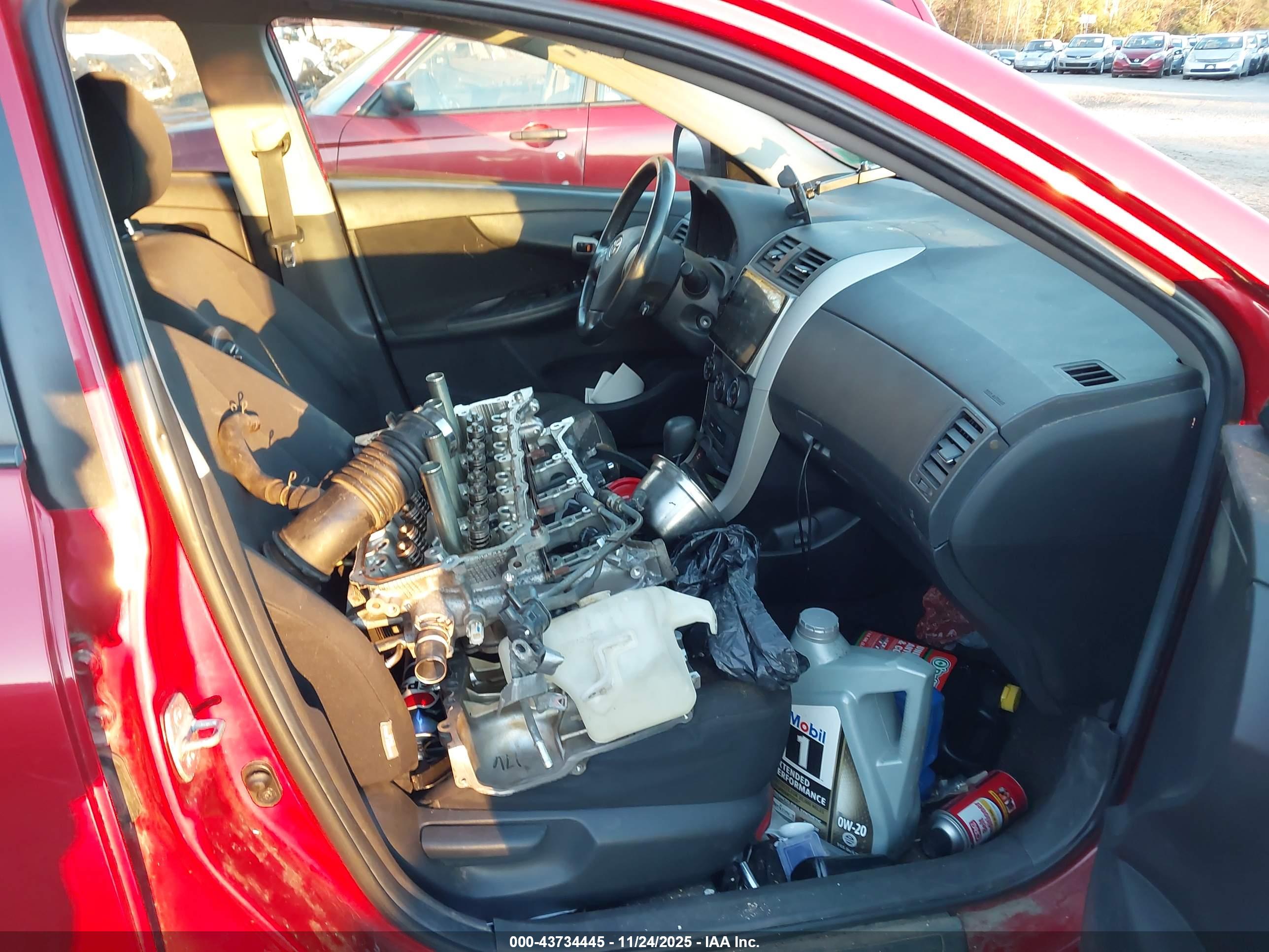 TOYOTA COROLLA image 5